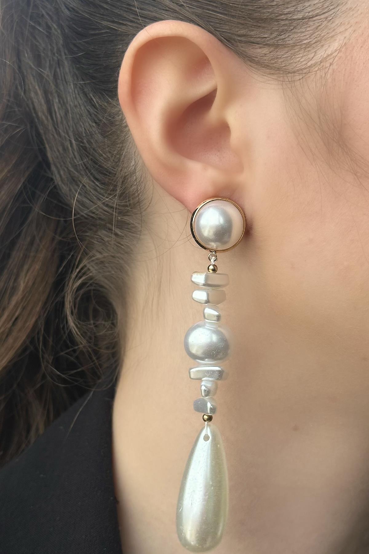 Altın Renk İnci Detaylı Abiye Küpe (Çift)