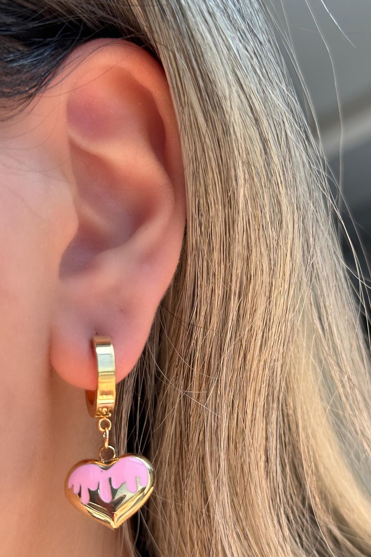 Altın Renk Kalp Figürlü Çelik Küpe (Çift)