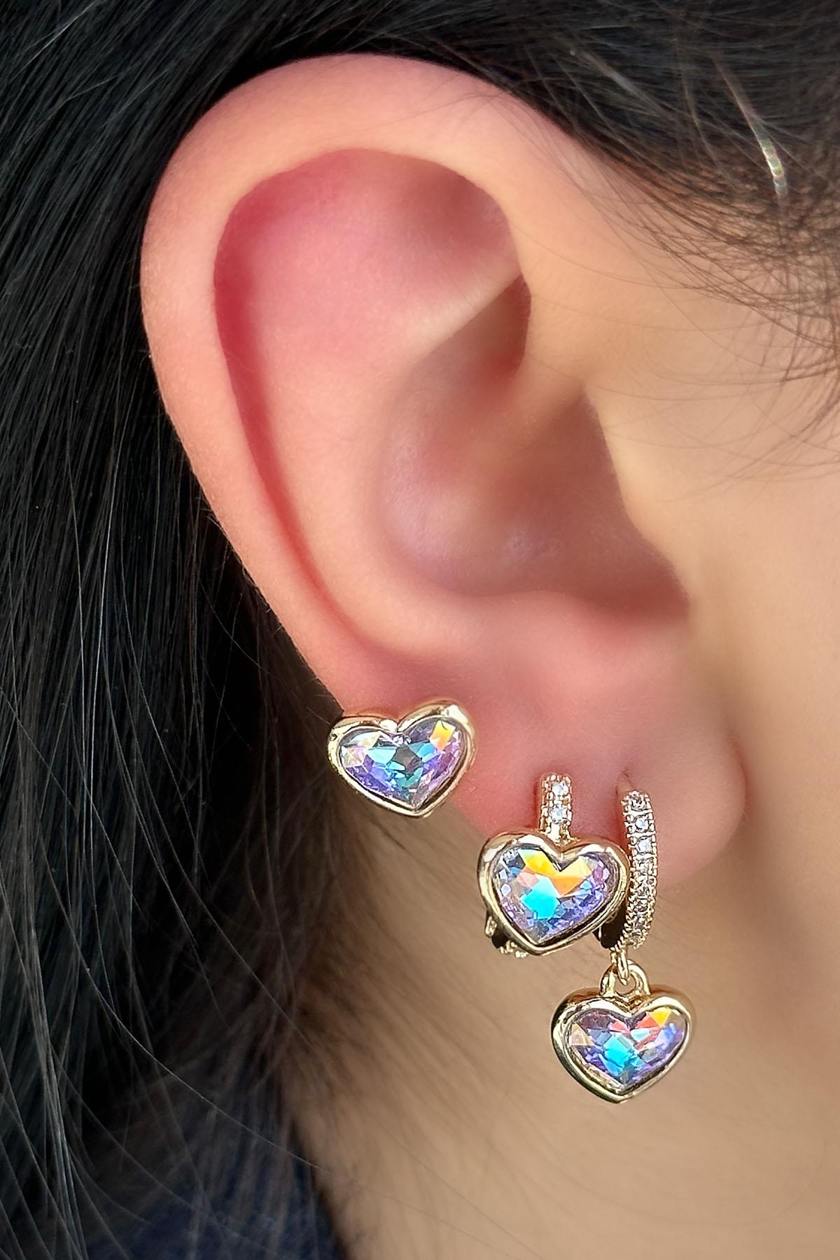 Altın Renk Kalp Figürlü Taş Detaylı 3'lü YSX Küpe Set