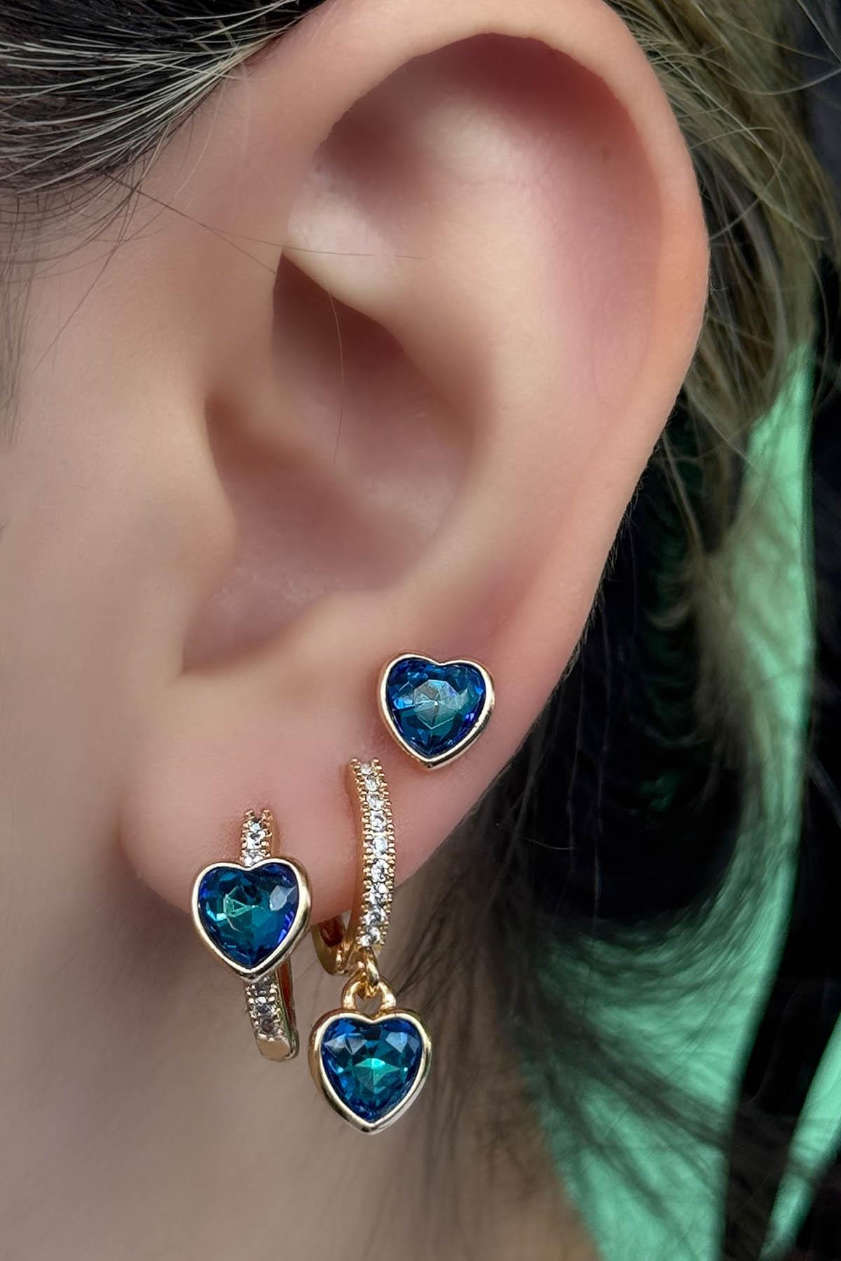 Altın Renk Kalp Figürlü Taş Detaylı 3'lü YSX Küpe Set