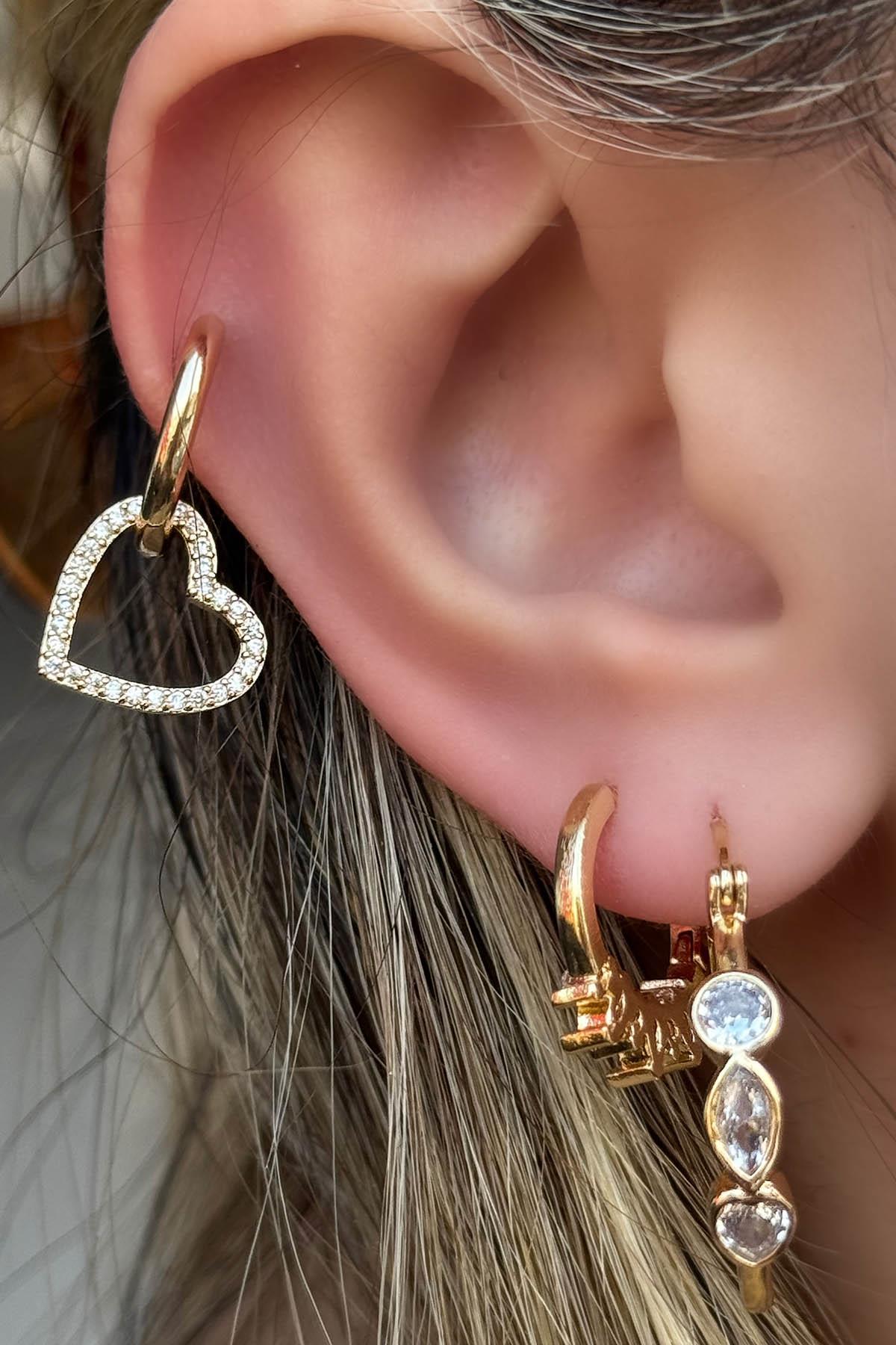 Altın Renk Kalp Figürlü Taş Detaylı VİP 3'lü YSX Küpe Set