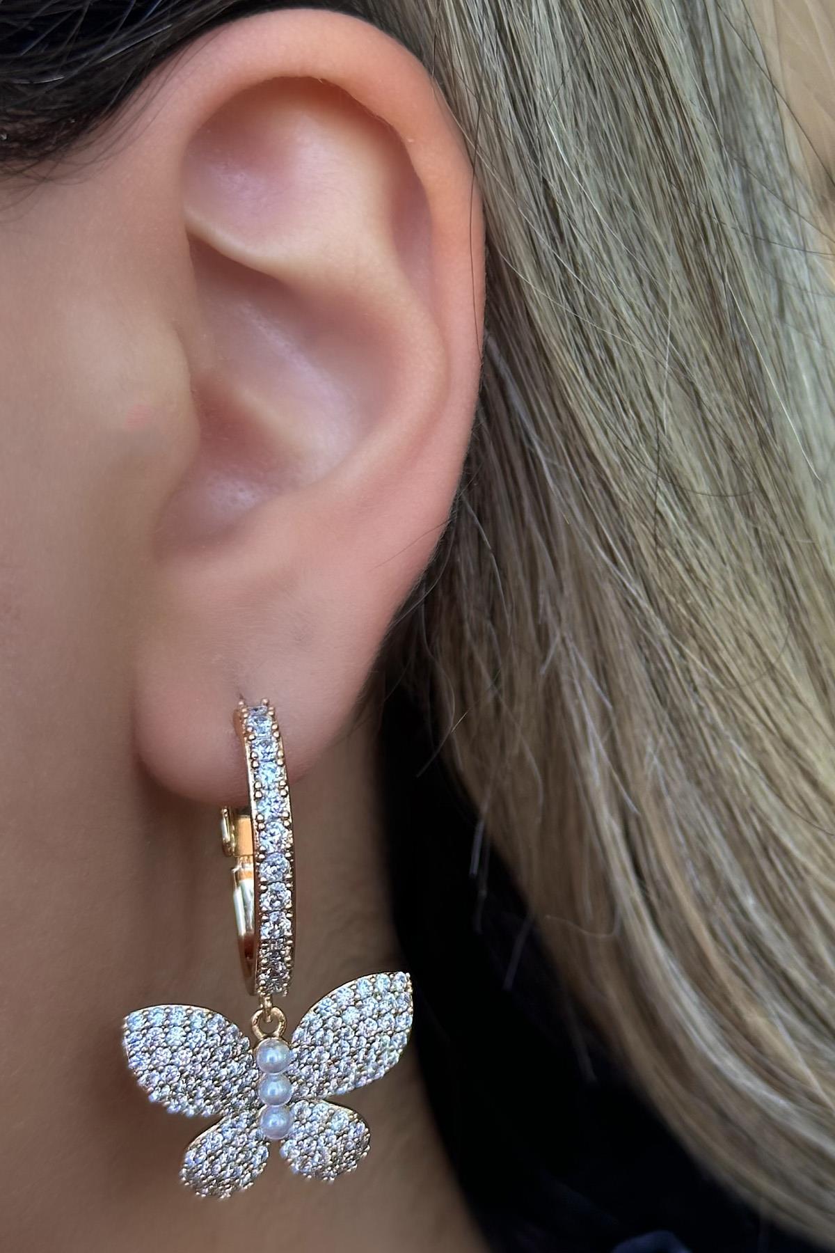 Altın Renk Kelebek Figürlü Taş Ve İnci Detaylı Çelik Xuping Küpe (Çift)