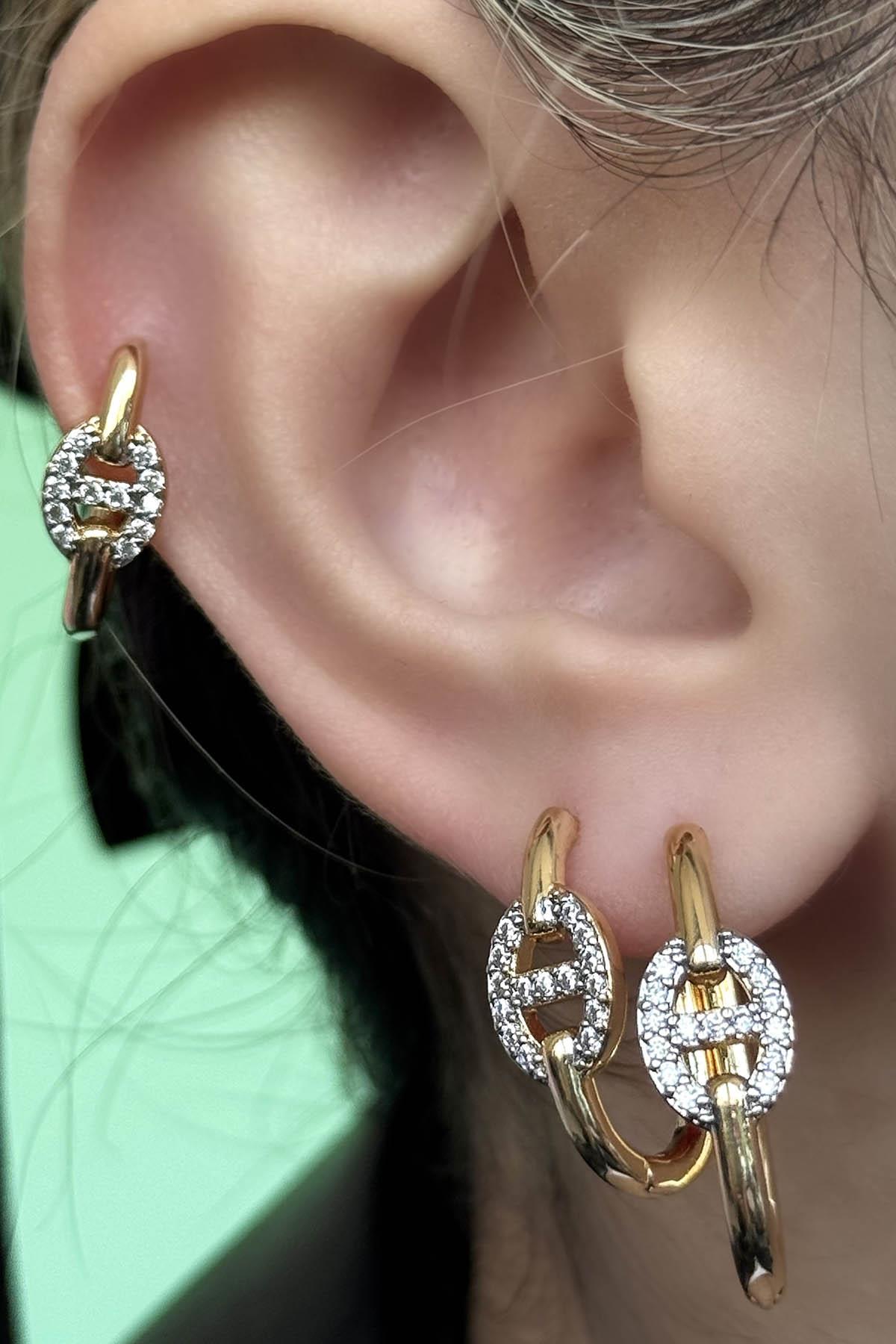 Altın Renk Taş Detaylı 3'lü YSX Küpe Set