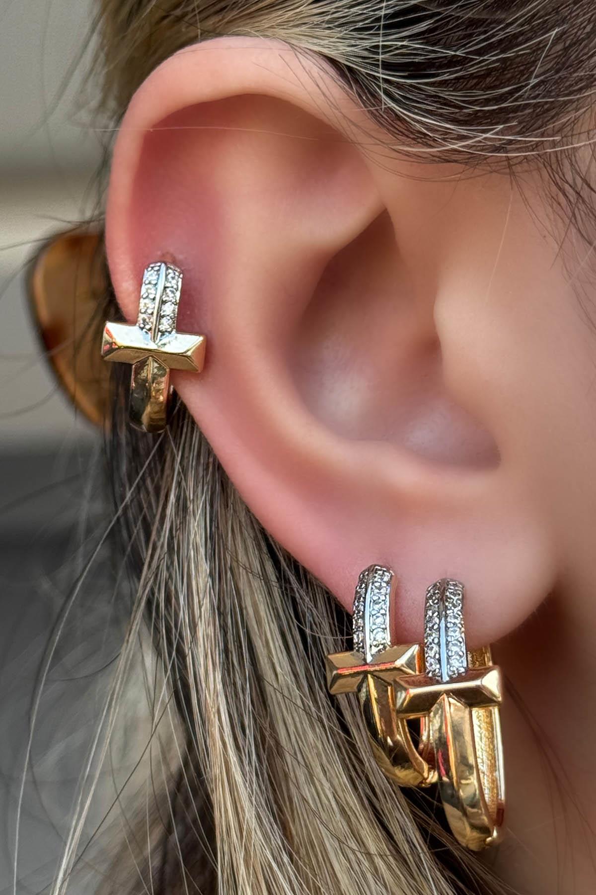 Altın Renk Taş Detaylı VİP 3'lü YSX Küpe Set