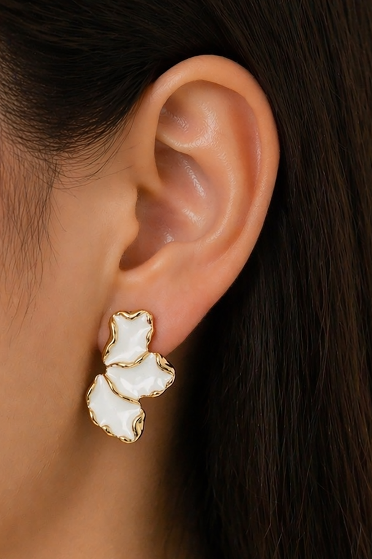 Altın Ve Beyaz Renk Küpe (Çift)