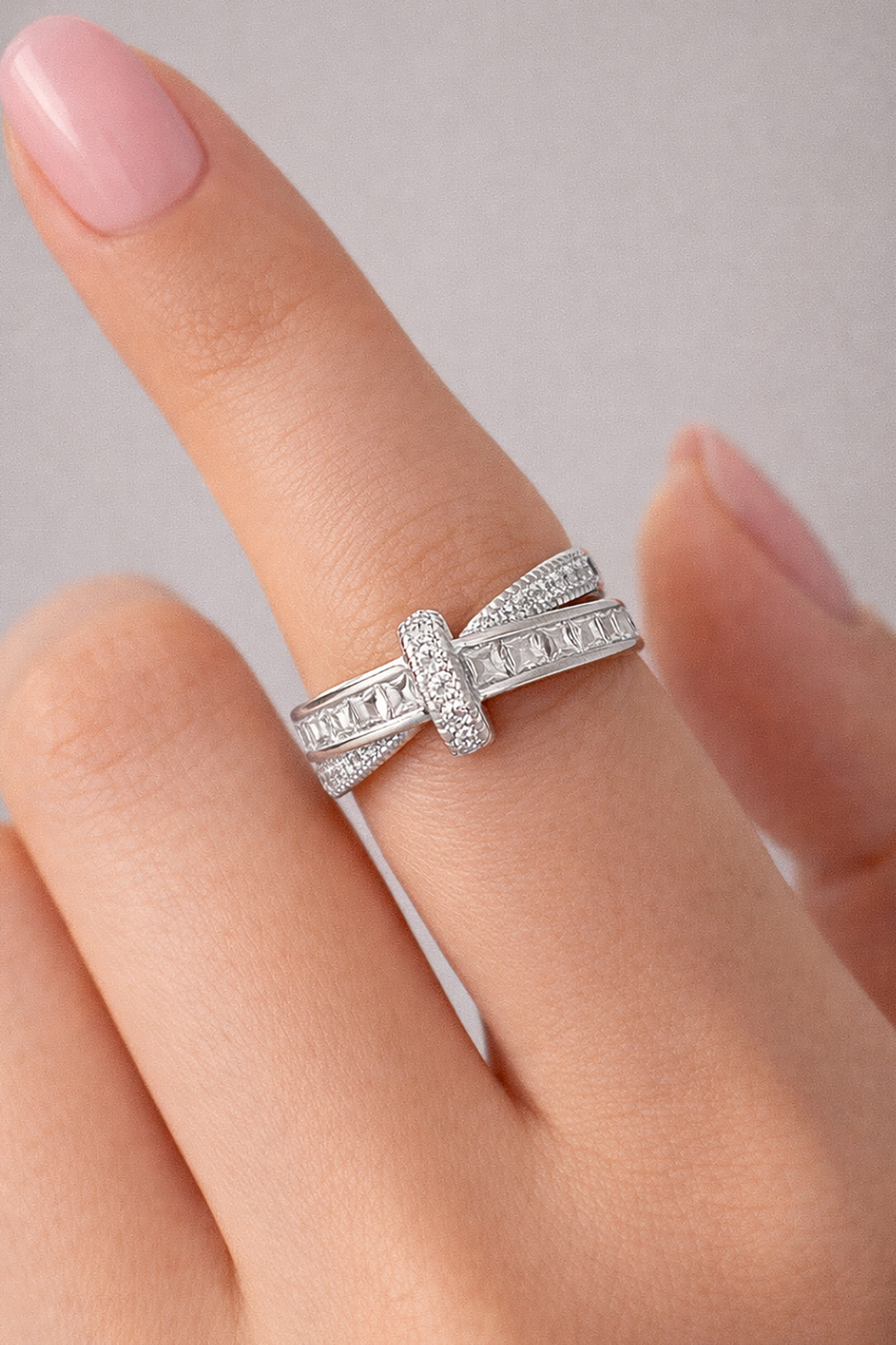 Gümüş Renk Taş Detaylı Ayarlanabilir  Yüzük