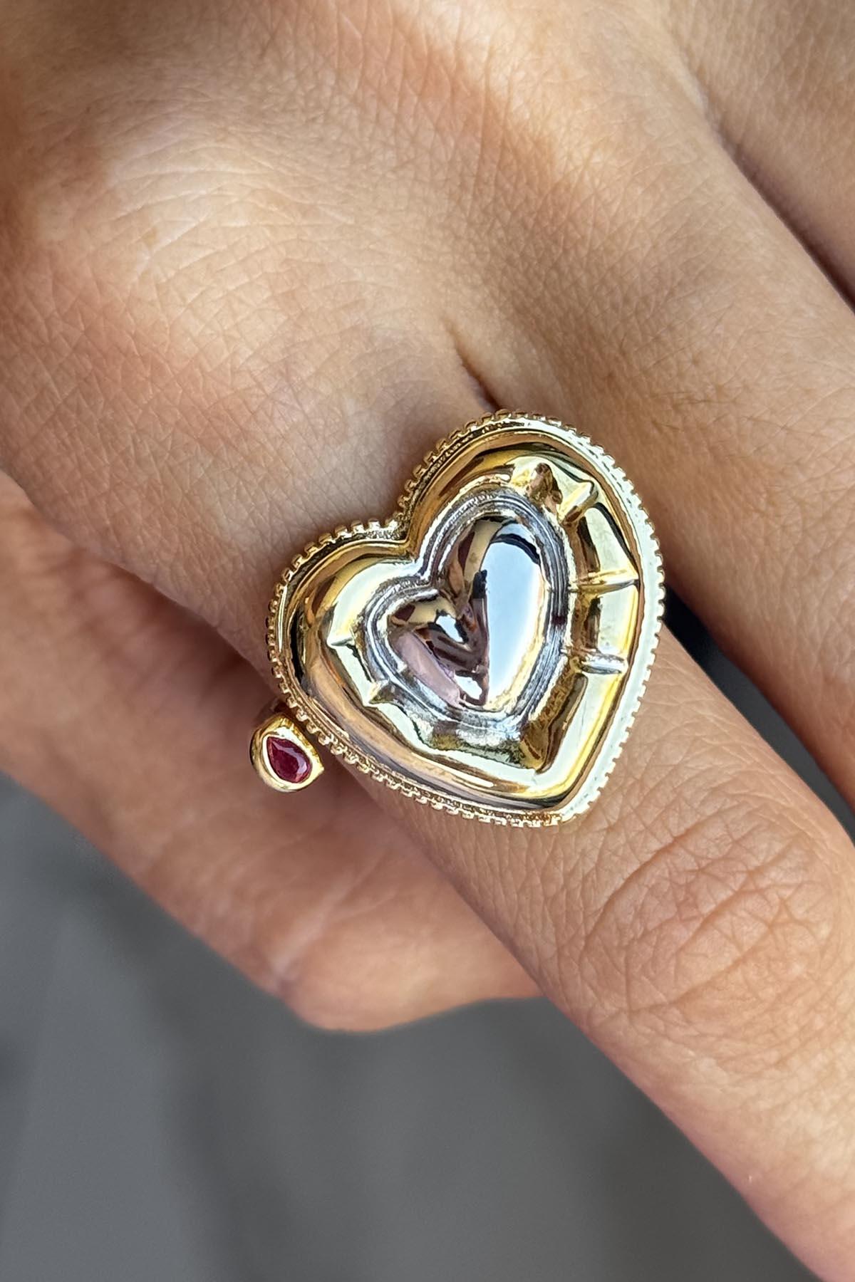 Altın Renk Kalp Figürlü Ayarlanabilir Yüzük