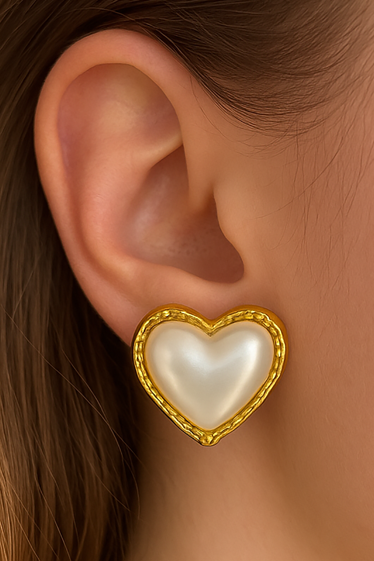 Altın Renk Kalp Figürlü İnci Detaylı Küpe (Çift)