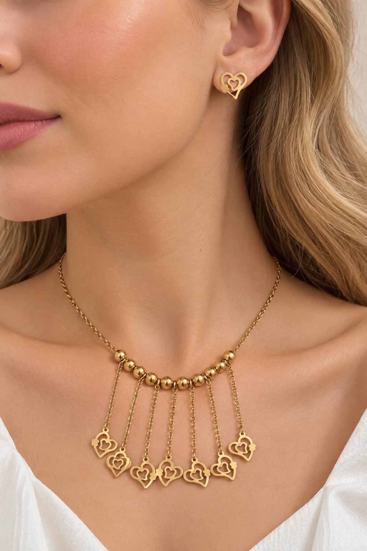 Altın Renk Kalp Figürlü Top Detaylı Çelik Kolye/Küpe Set