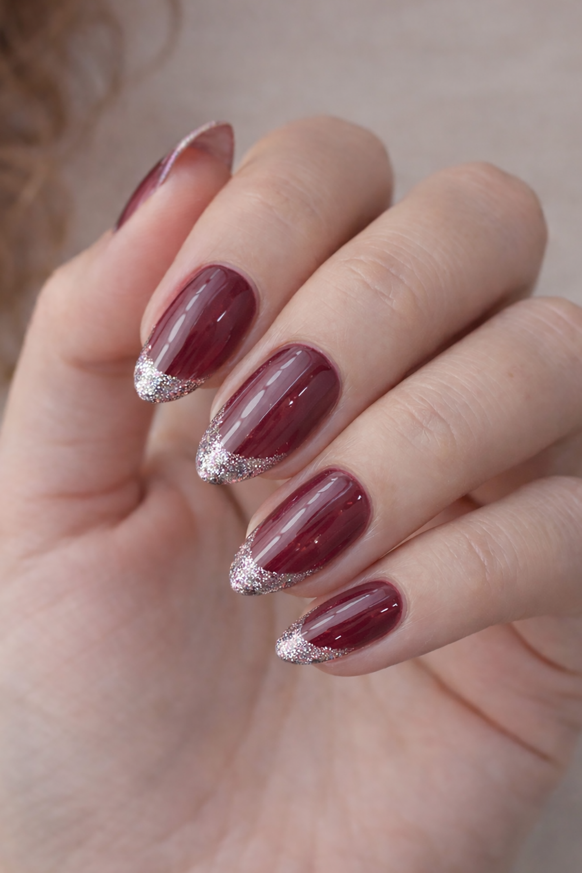 24'lü Simli Ve Bordo Renk Jel Görünümlü Takma Tırnak (Yapıştırıcılı)