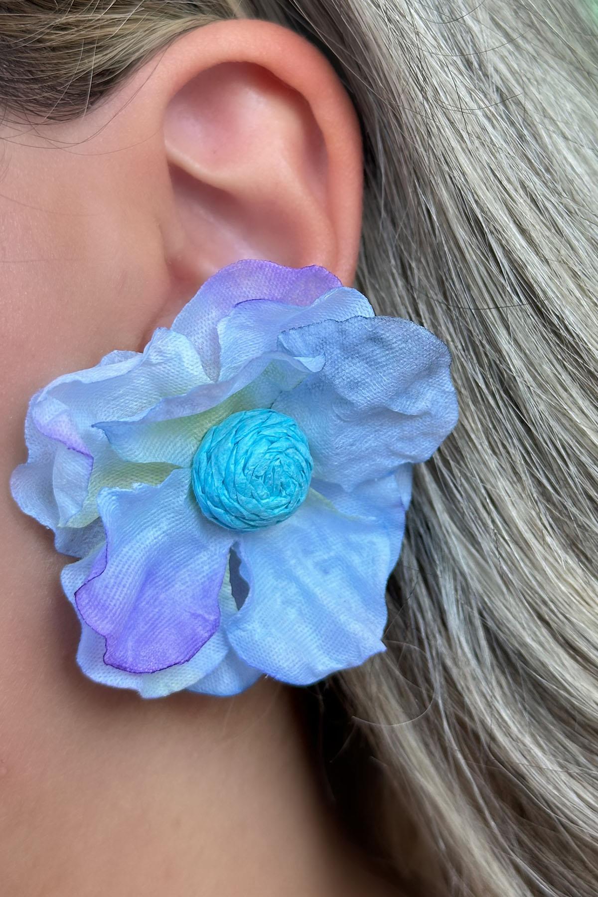 Karışık Renk Çiçek Figürlü Küpe (Çift)