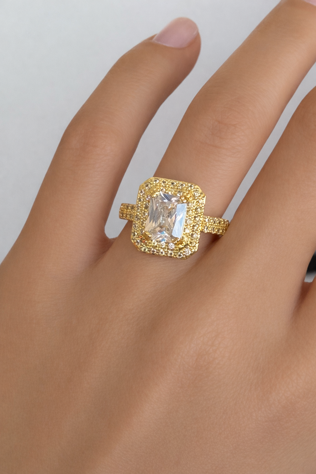 Altın Renk Baget Taşlı Ayarlanabilir Yüzük