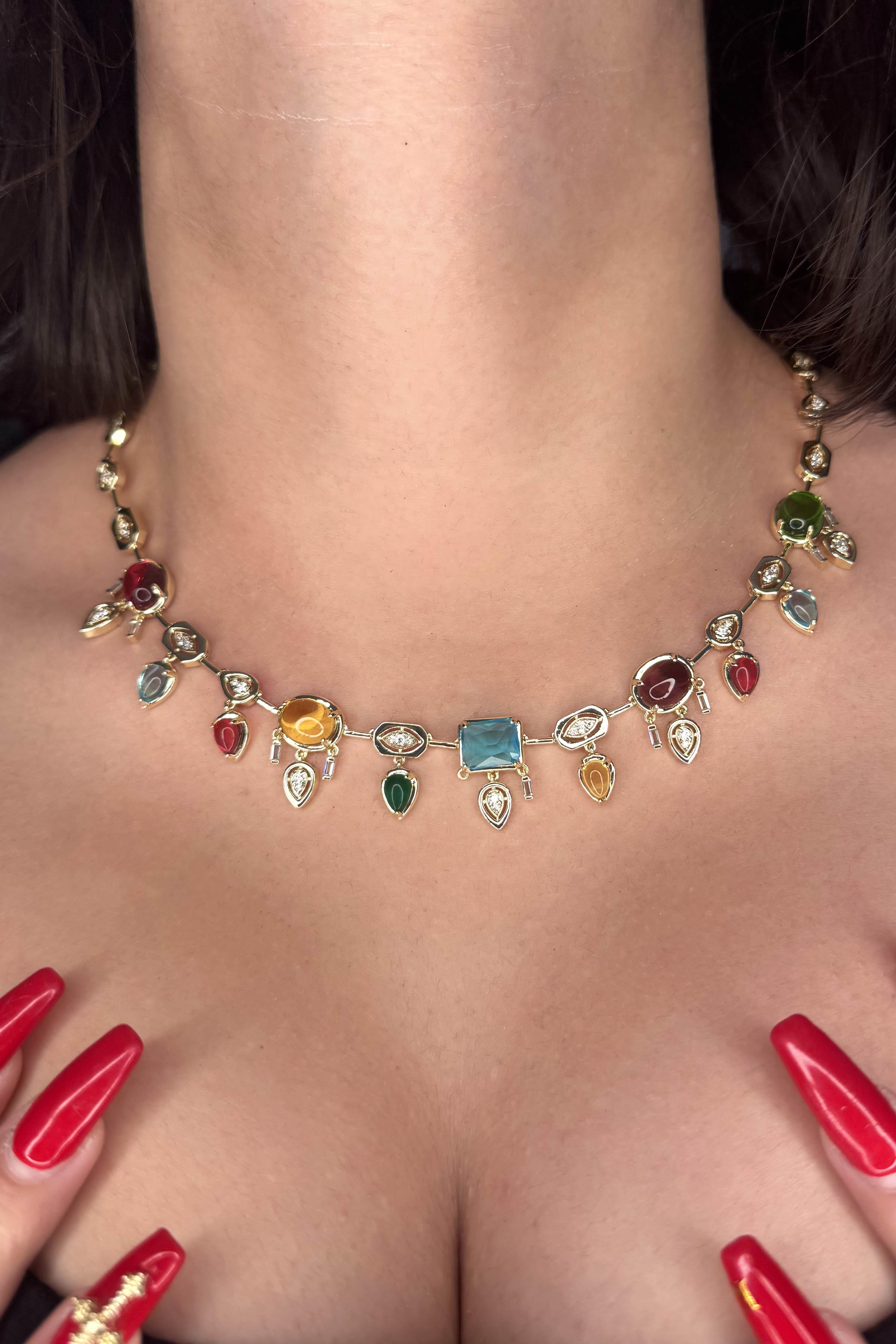 Altın Renk Renkli Taş Detaylı 14K Altın Kaplama VİP Kolye