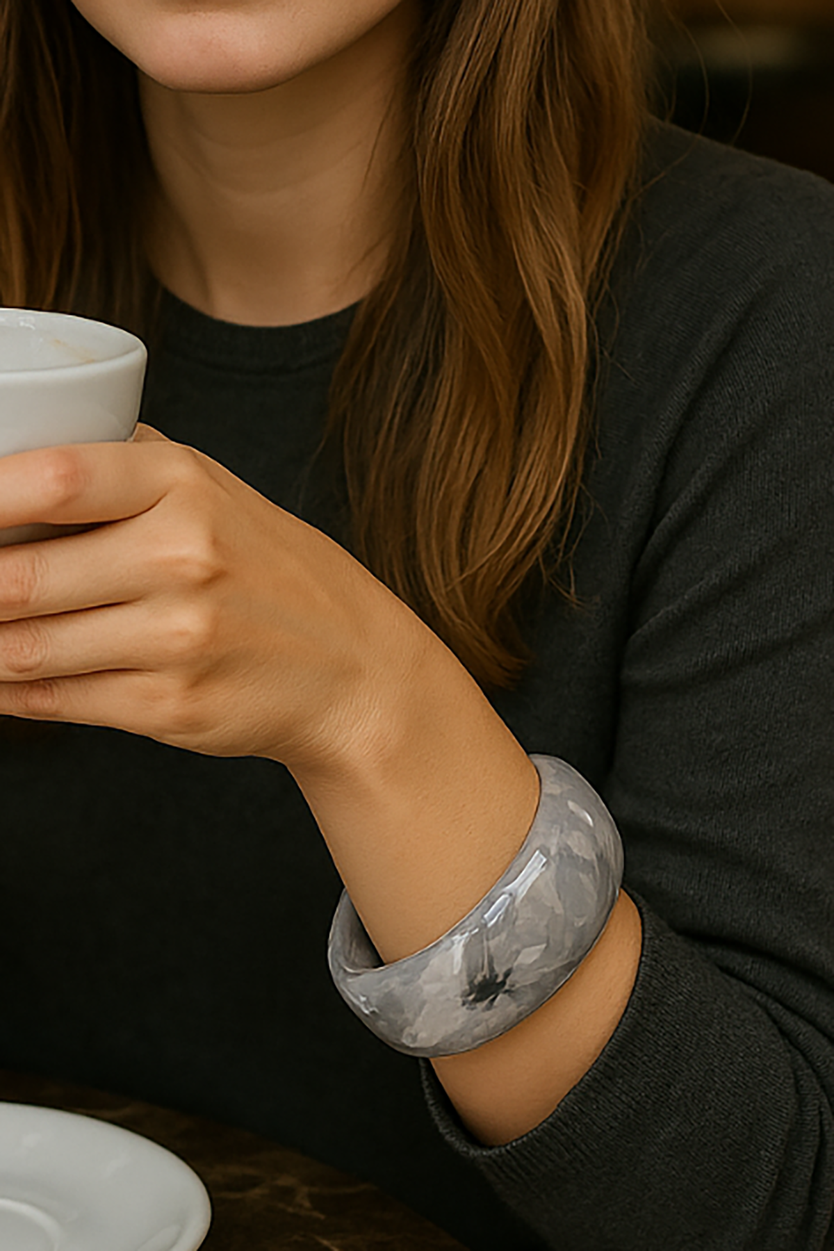 Gri Renk Kalın Kemik Mika Bileklik