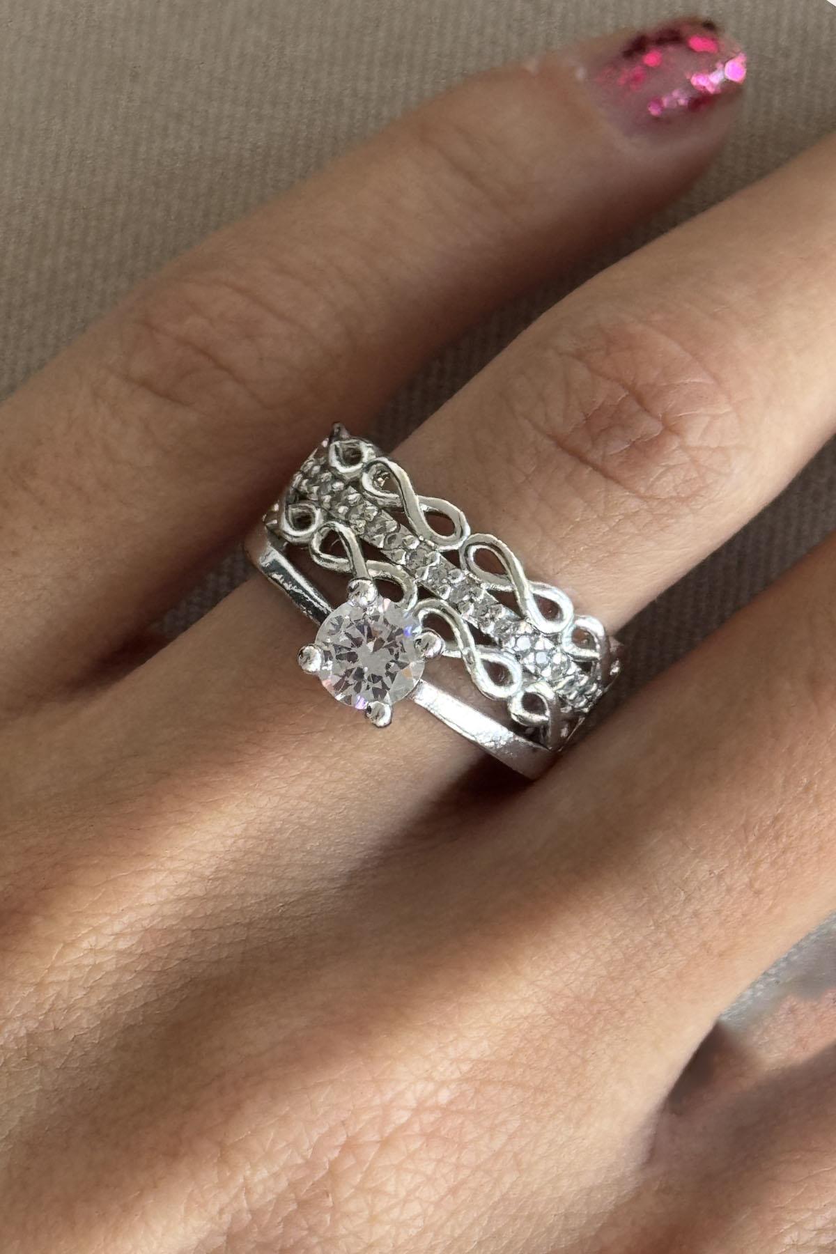 Gümüş Renk Tektaş Detaylı Ayarlanabilir Yüzük