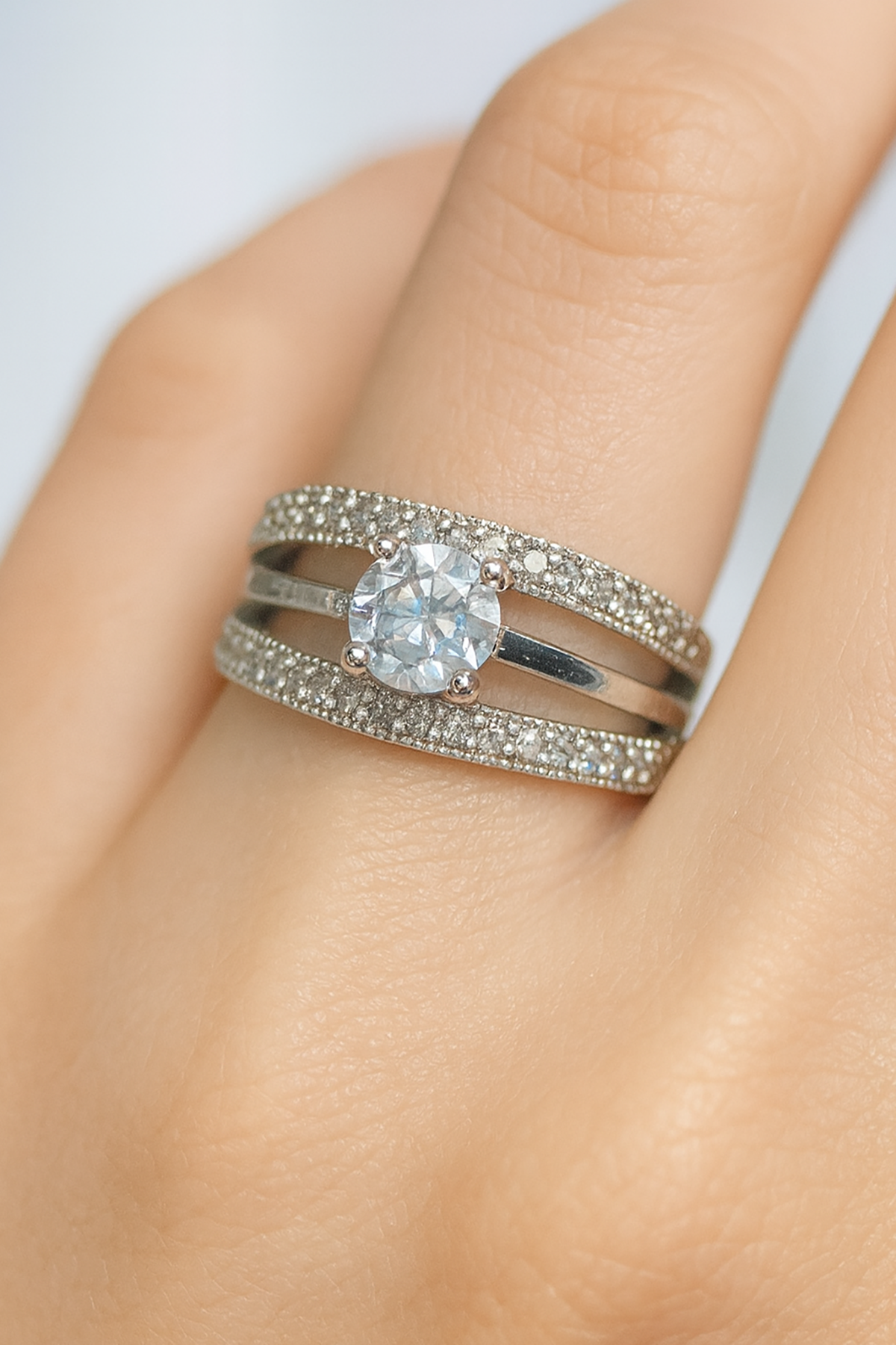 Gümüş Renk Taş Detaylı Ayarlanabilir Yüzük