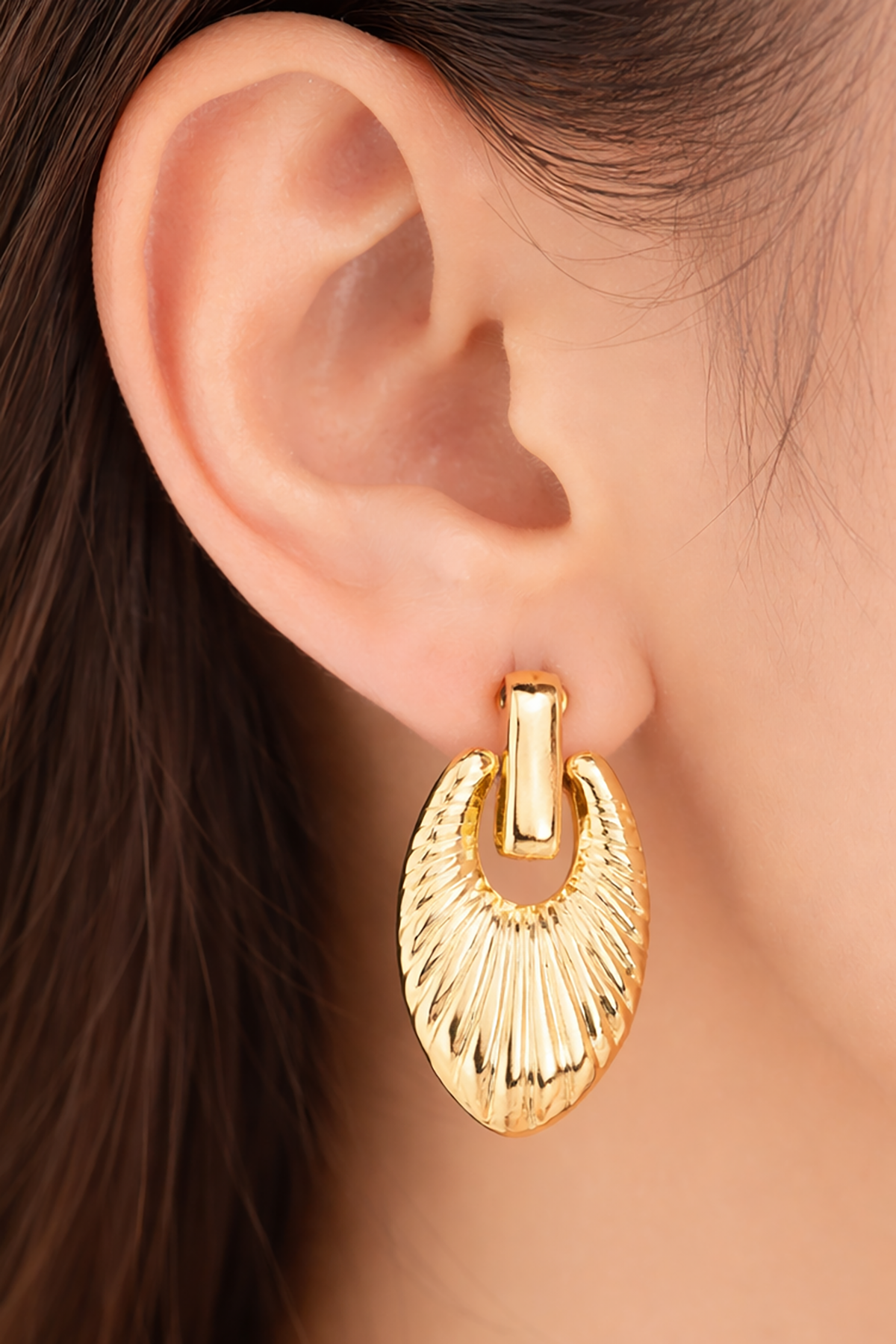 Altın Renk Çelik Küpe (Çift)