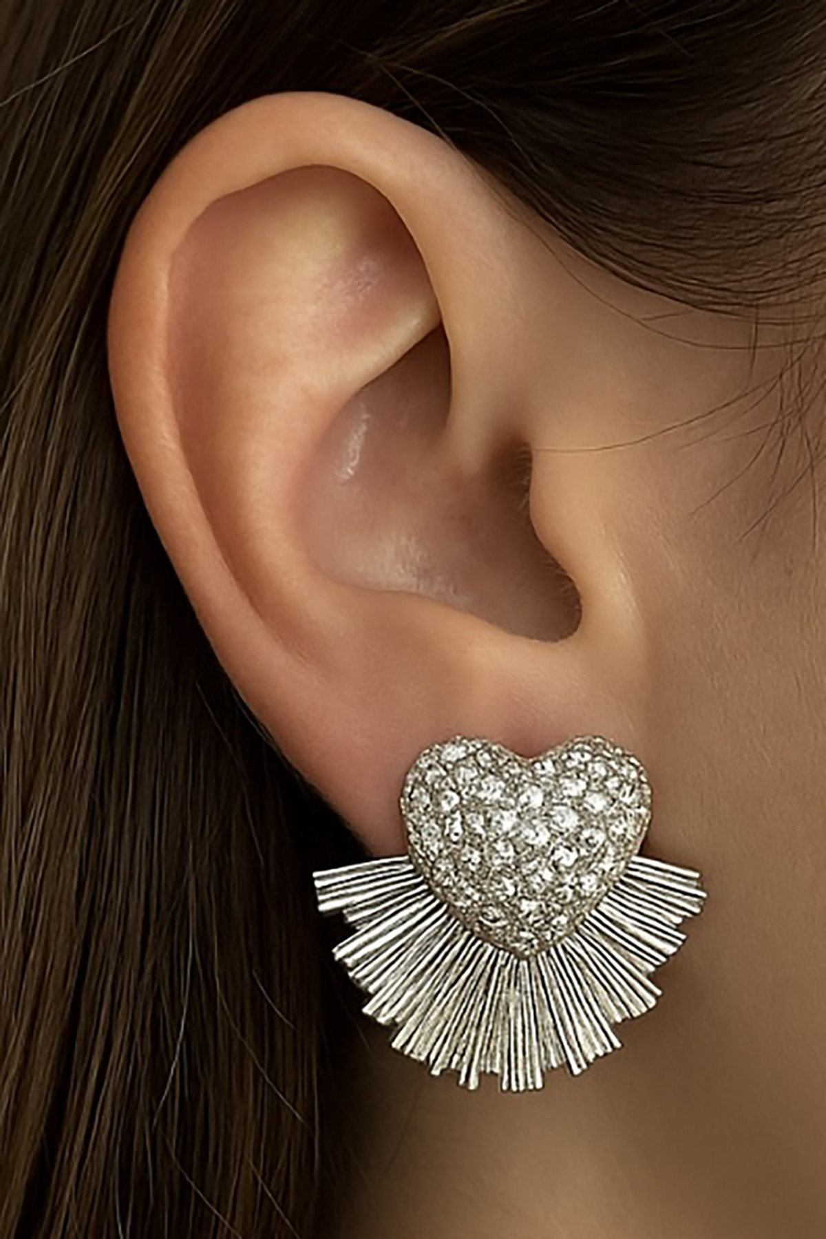 Gümüş Renk Kalp Figürlü Taş Detaylı Küpe (Çift)