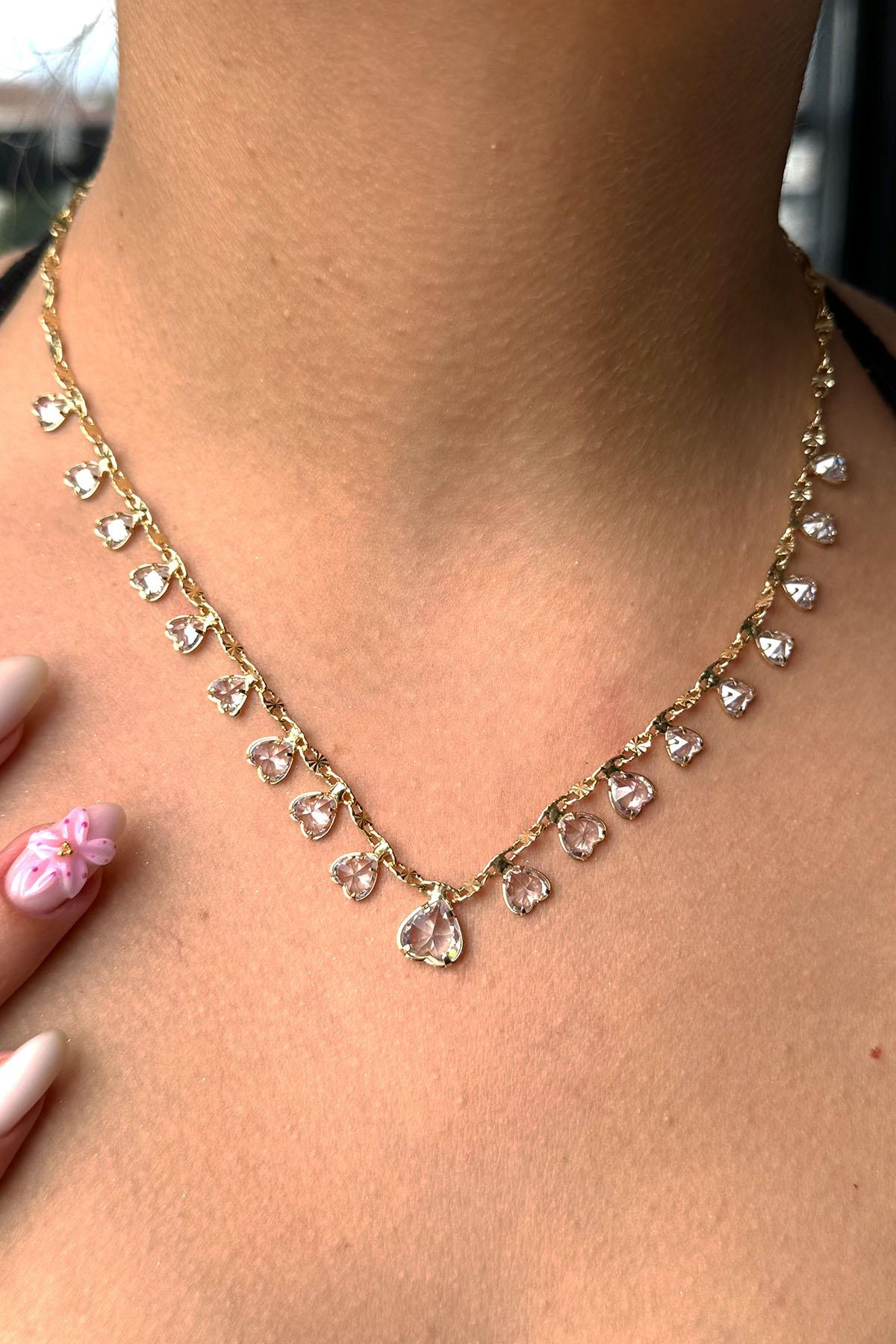 Altın Renk Taş Detaylı Kolye