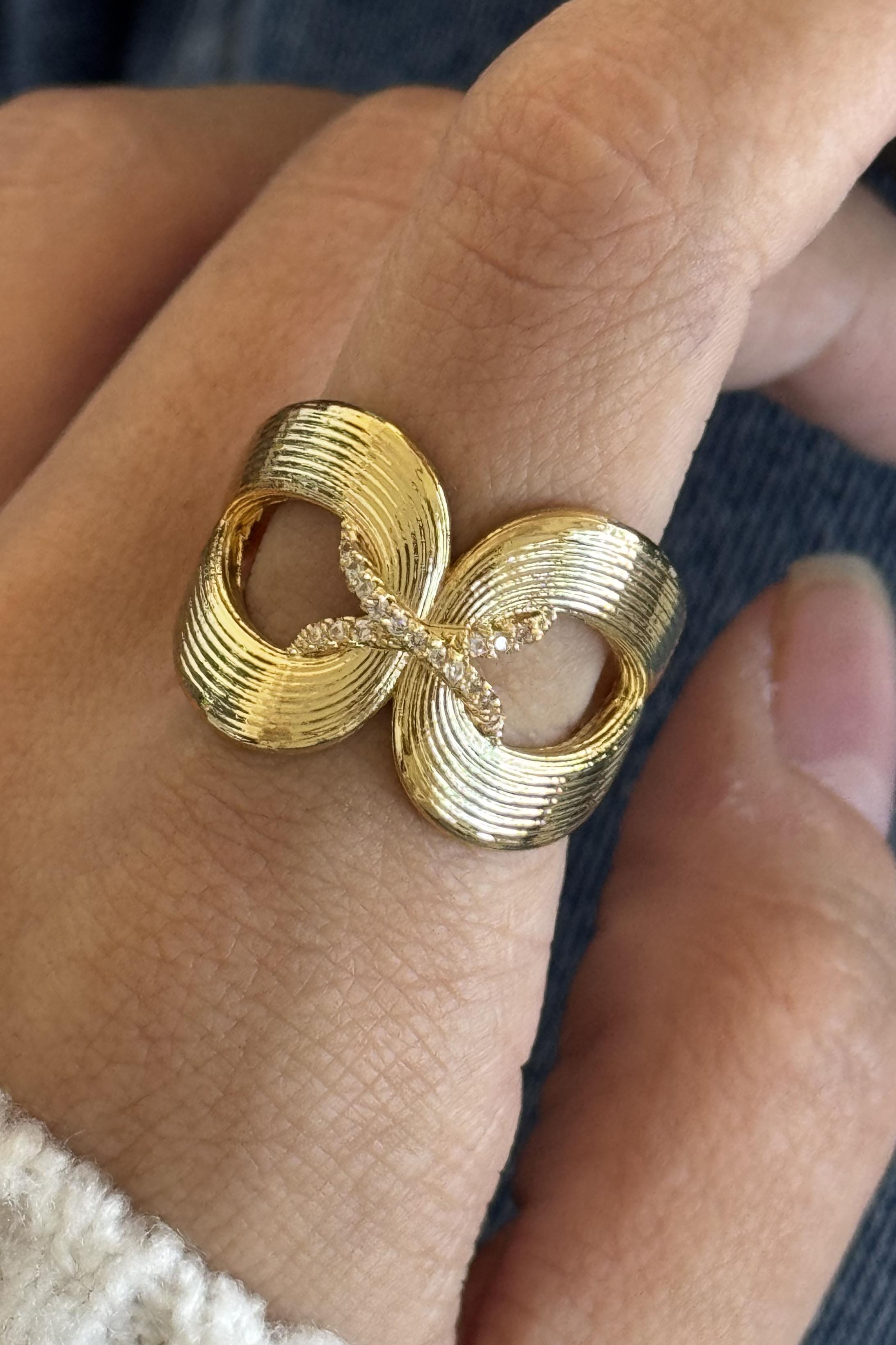 Altın Renk Taş Detaylı Ayarlanabilir Çelik Yüzük