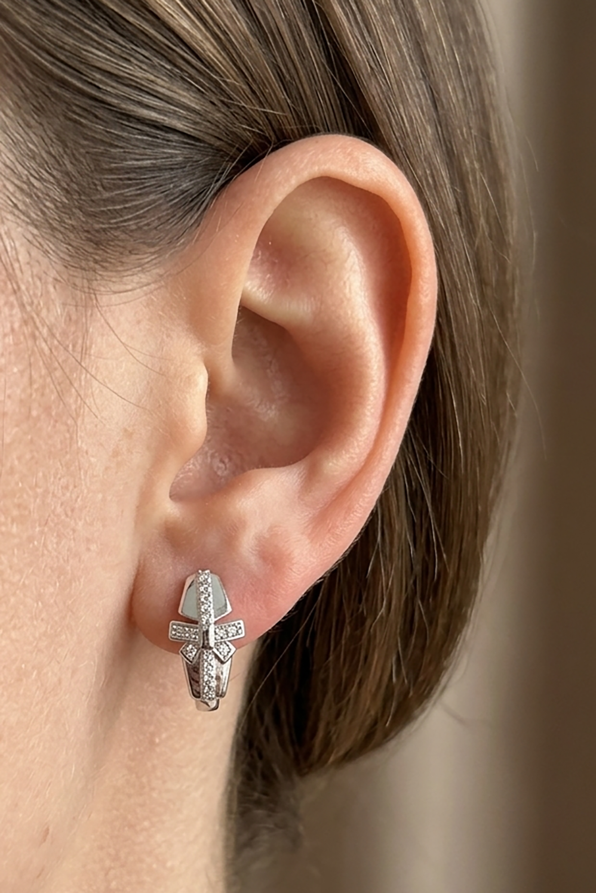 Gümüş Renk Taş Detaylı Xuping Küpe (Çift)