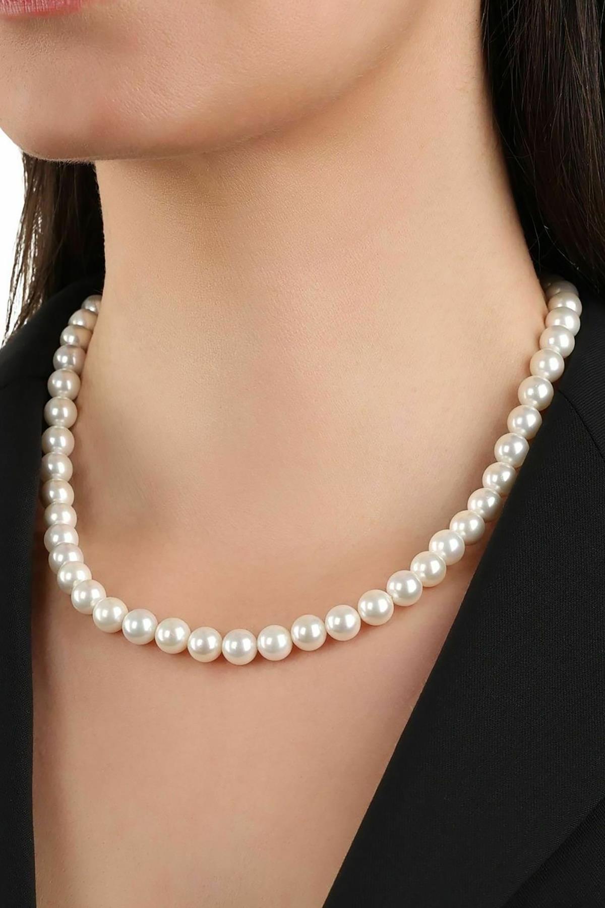 Krem Renk İnci Kolye