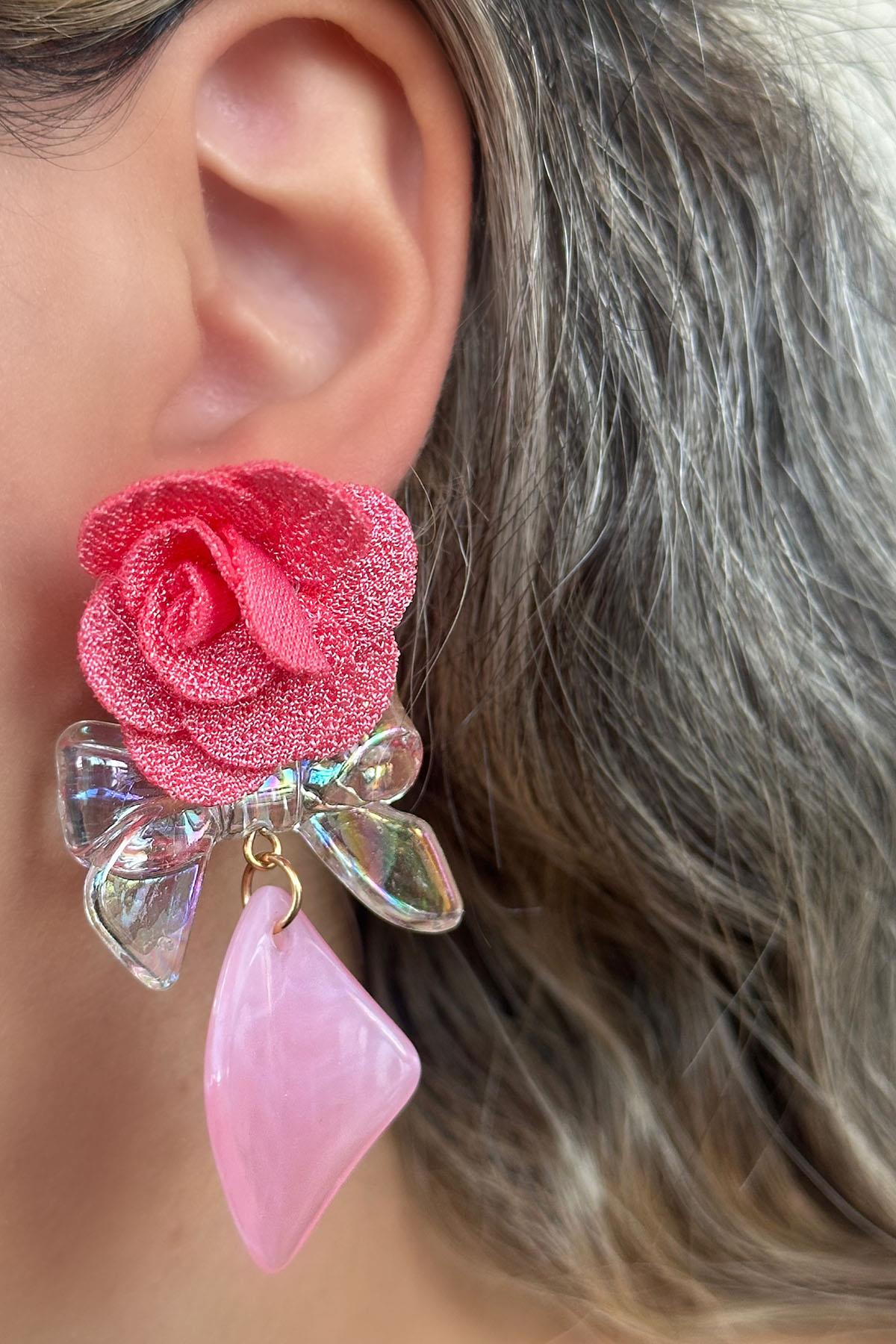 Pembe Renk Çiçek Ve Kurdele Figürlü Küpe (Çift)