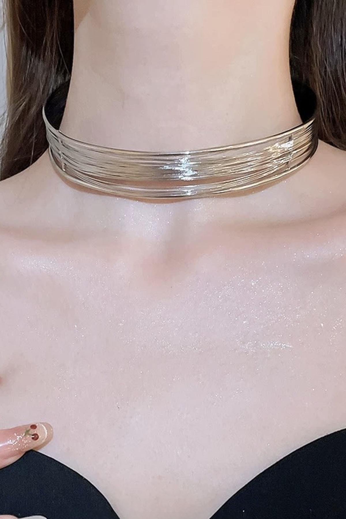 Gümüş Renk Metal Choker Kolye