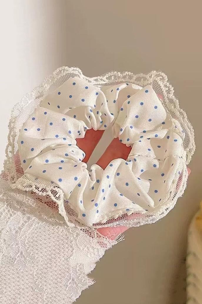 Beyaz Ve Mavi Renk Puantiyeli Simit Toka