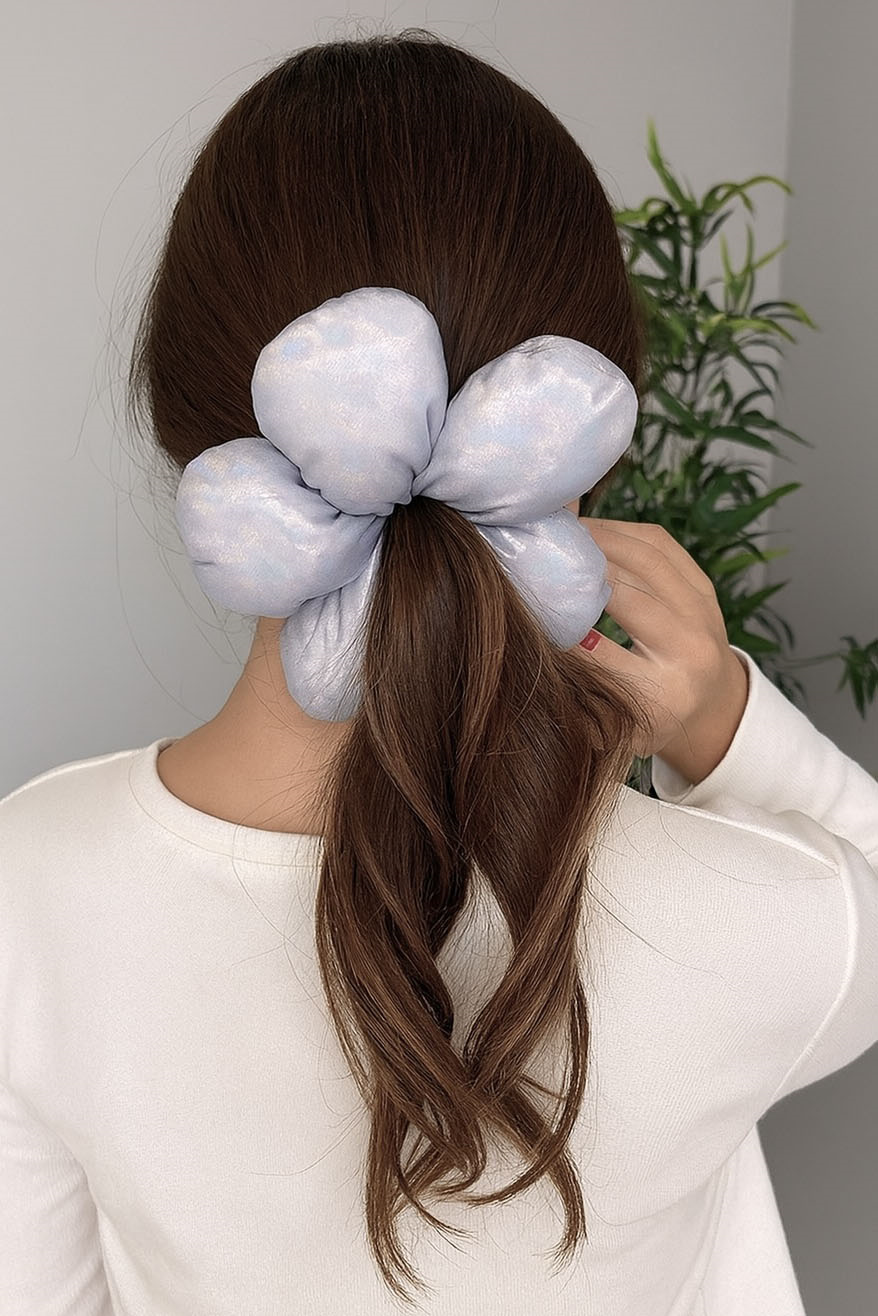 Gri Renk Papatya Figürlü Simit Toka