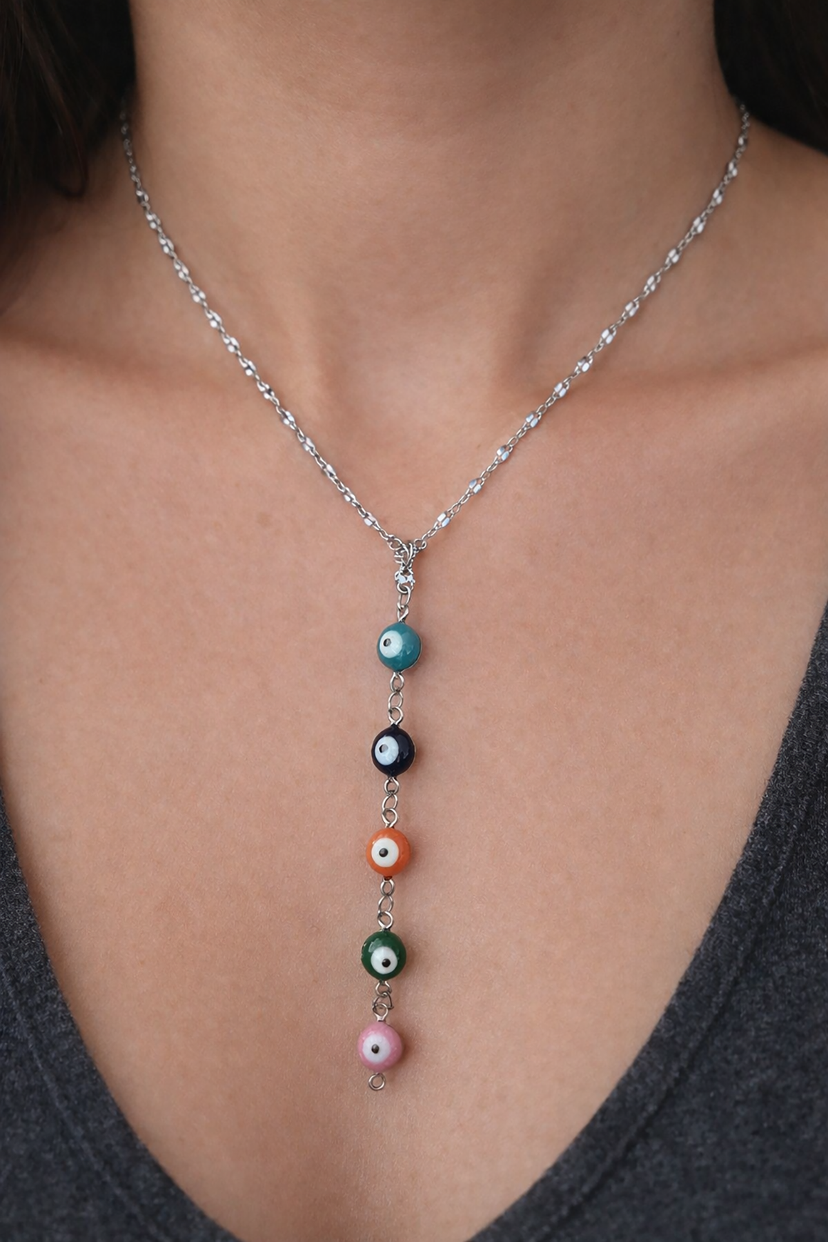 Gümüş Renk Göz Figürlü Çelik Y Kolye