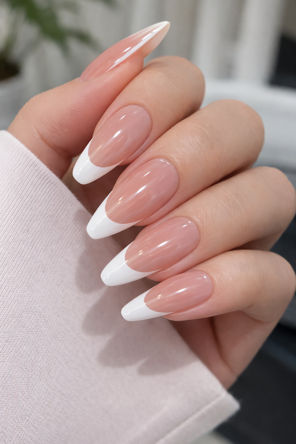 24'lü Pudra Ve Beyaz Renk Jel Görünümlü Takma Tırnak (Yapıştırıcılı)