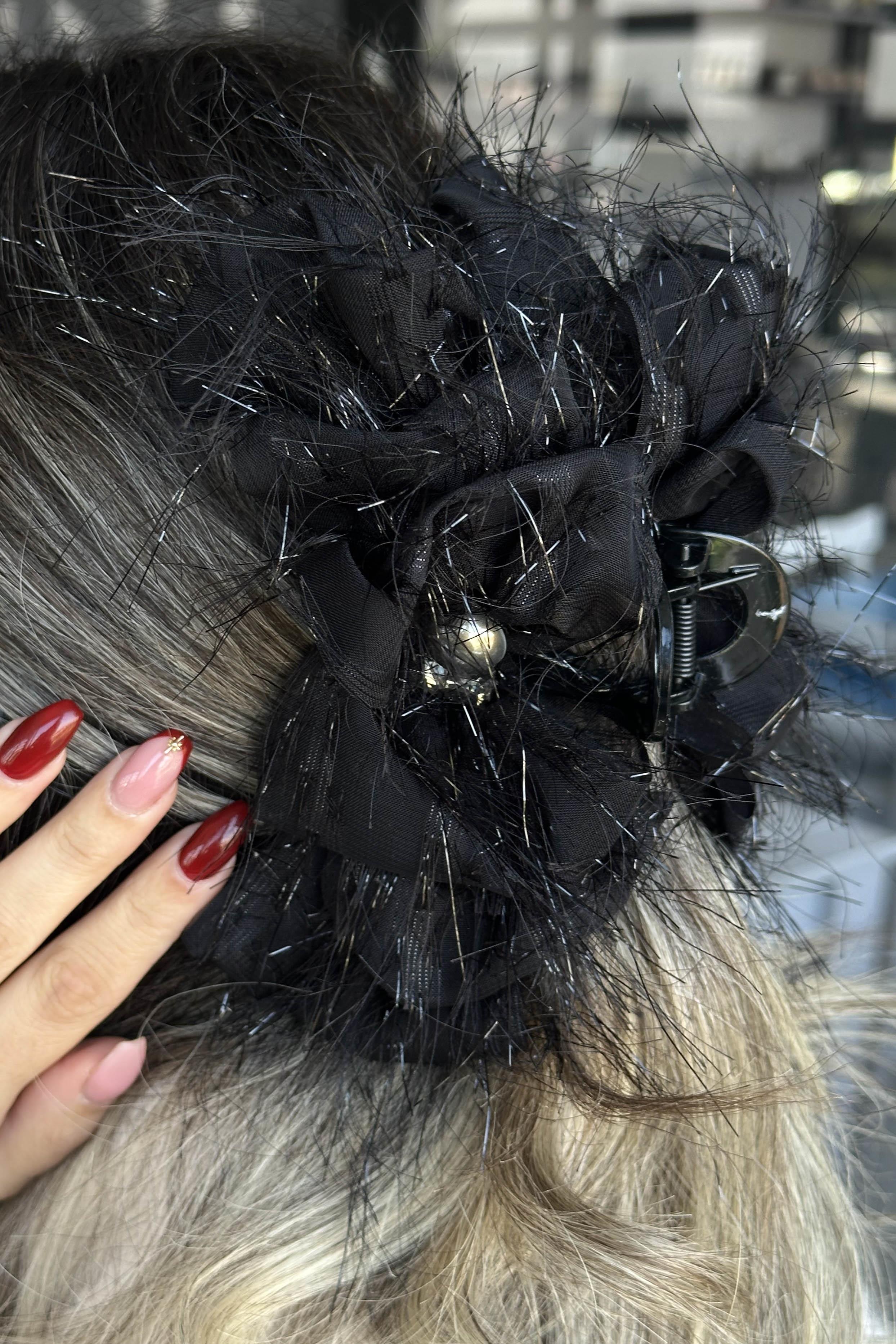 Siyah Renk Kurdele Figürlü Taş Detaylı Mandal Toka