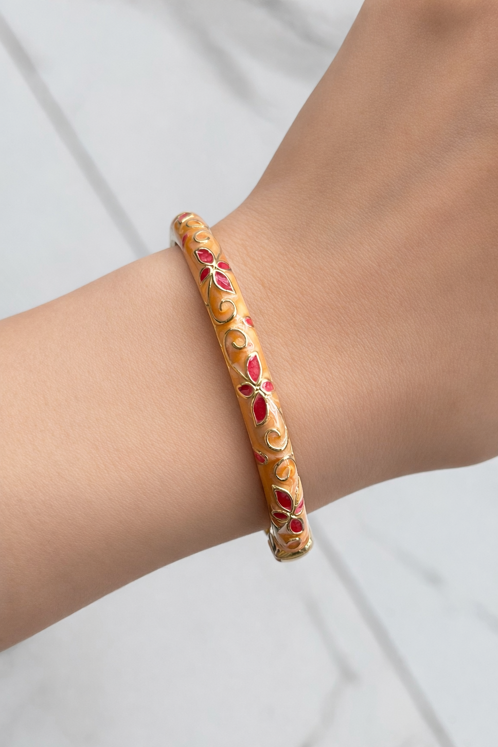 Altın Renk Mineli Kelepçe Bileklik