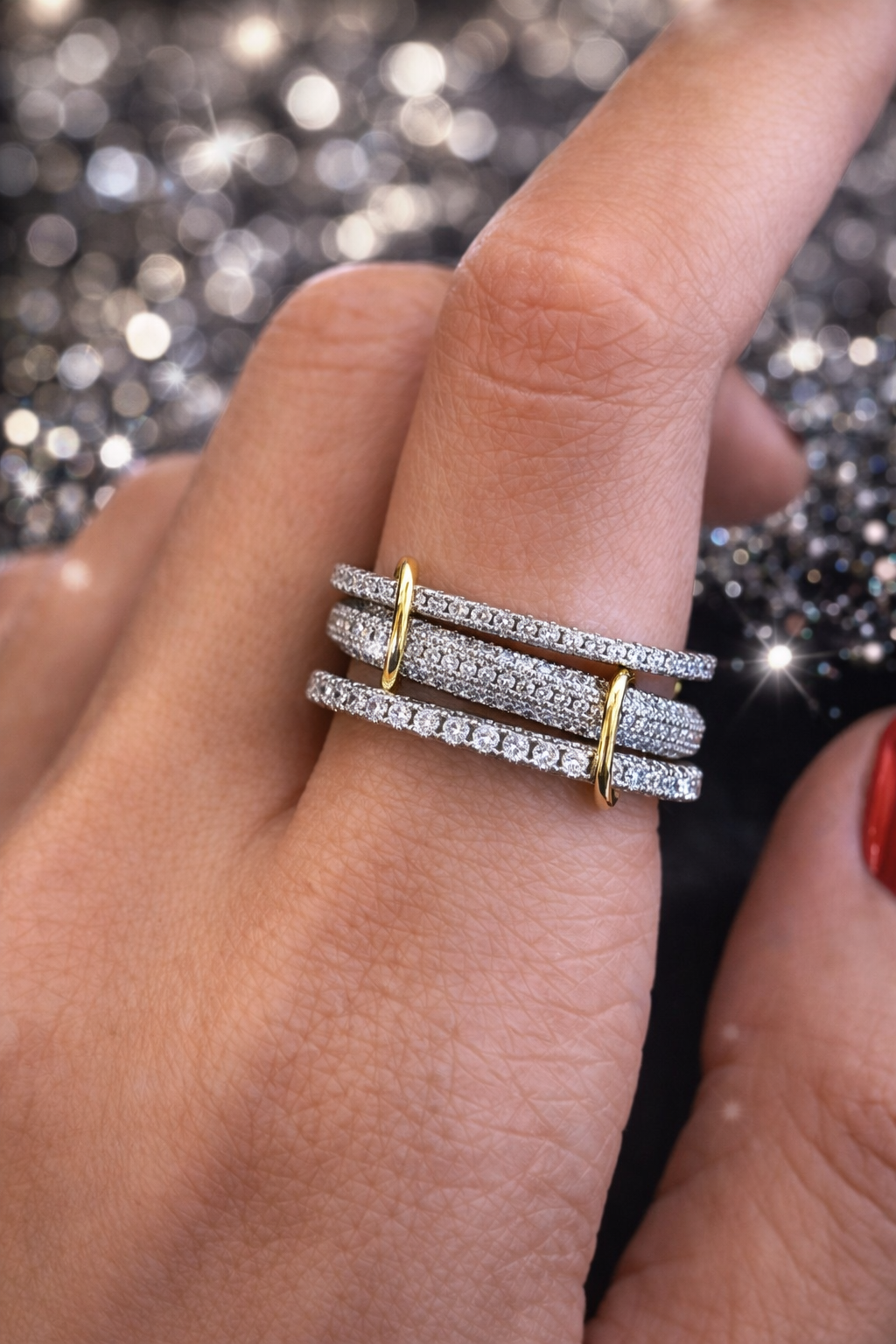 Gümüş Renk Çoklu Halka Detaylı Taşlı Yüzük