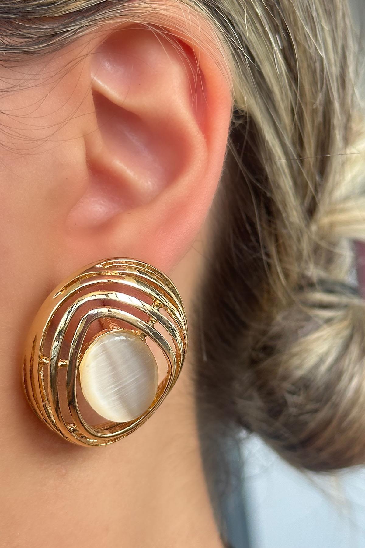 Altın Renk İnci Detaylı Küpe (Çift)