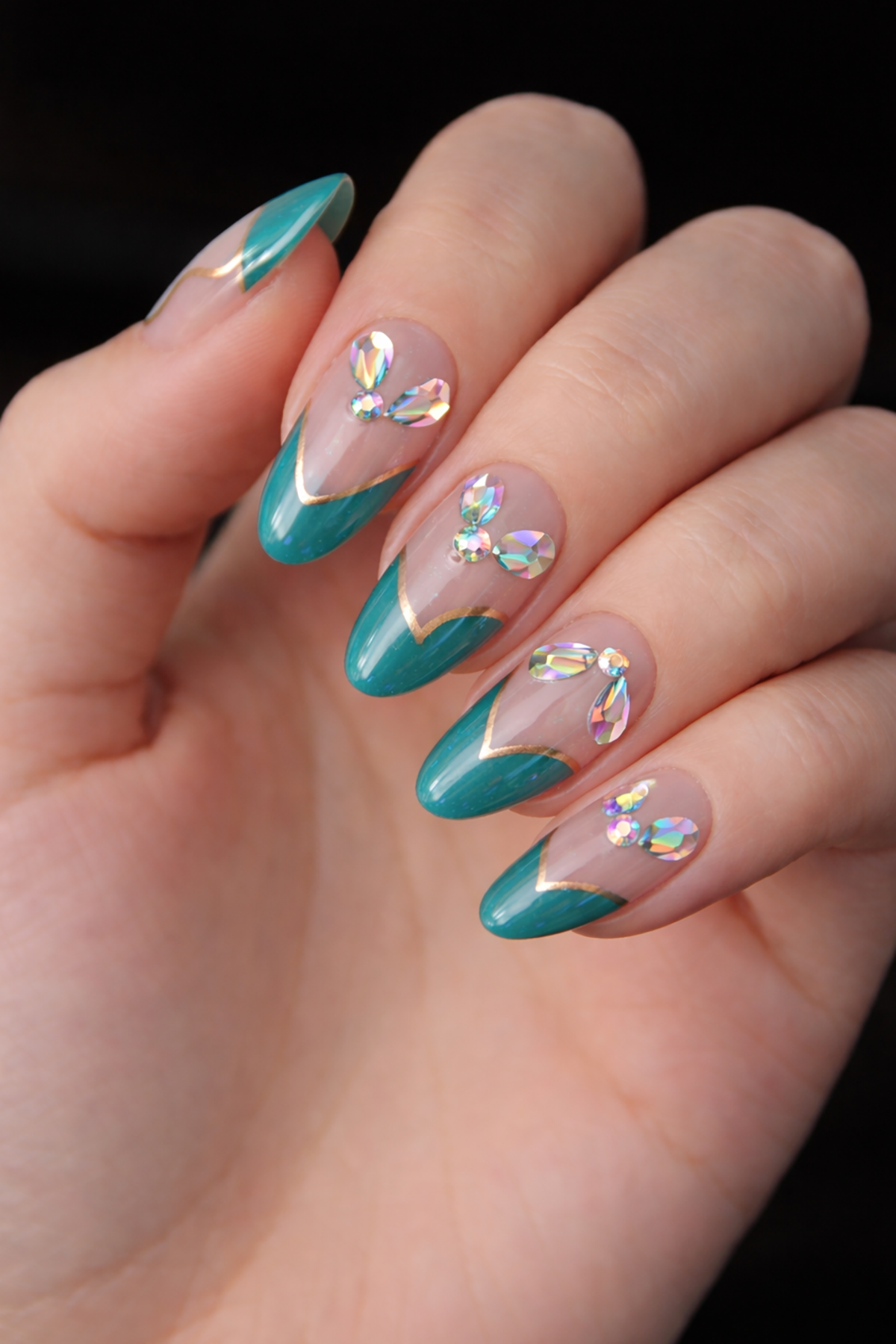 24'lü Yeşil Ve Pudra Renk Jel Görünümlü Takma Tırnak (Yapıştırıcılı)