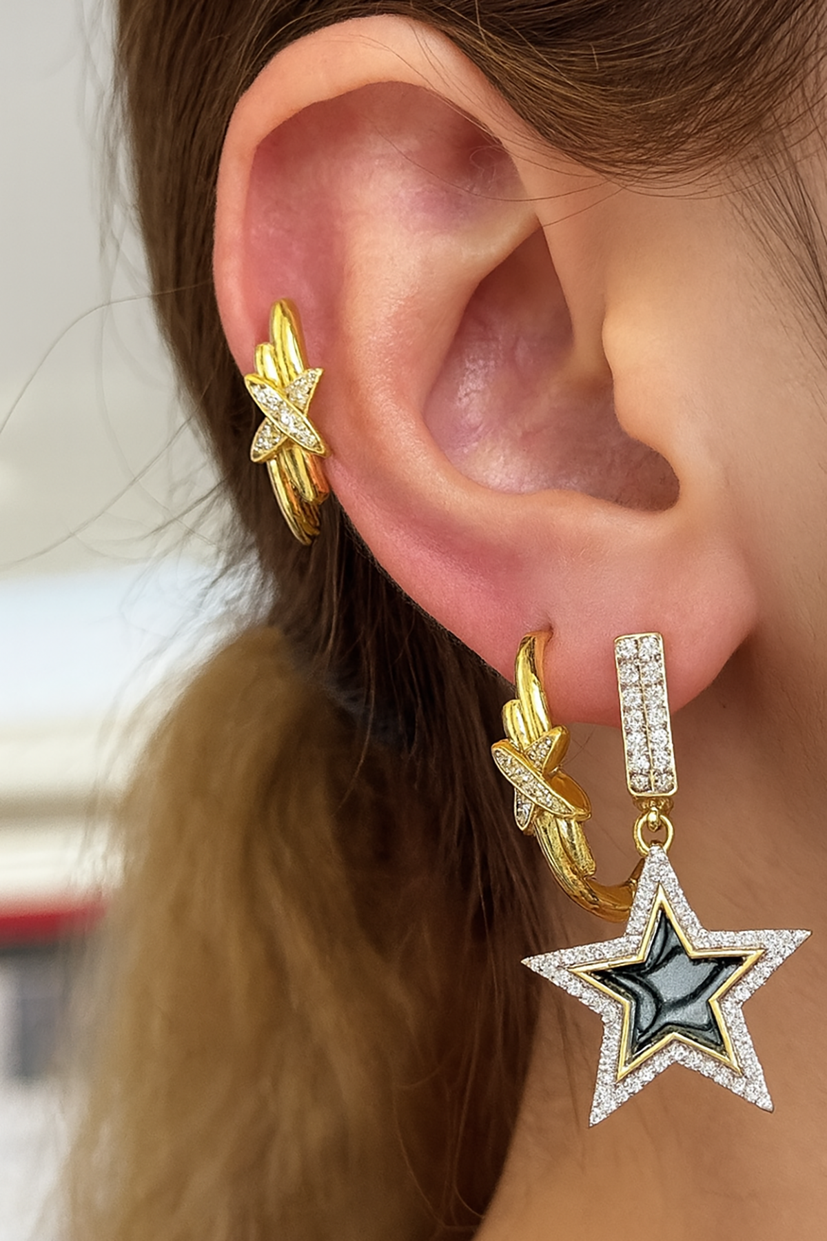 Altın Renk Yıldız Detaylı Taş Detaylı VİP 3'lü YSX Küpe Set