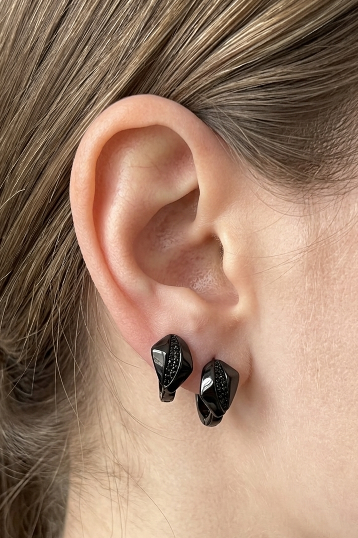 Siyah Renk Xuping Küpe (Çift)