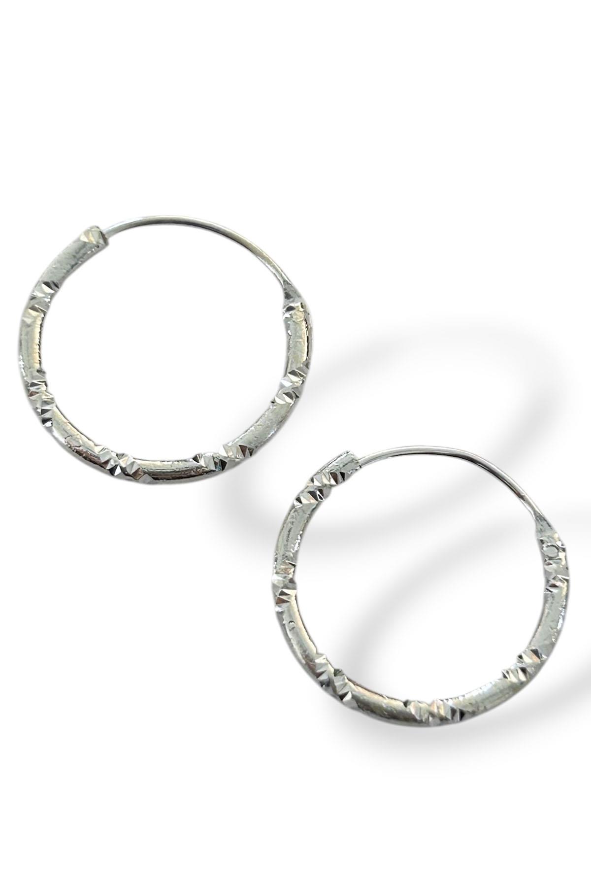 Gümüş Renk Taş Detaylı Halka Küpe (Çift)