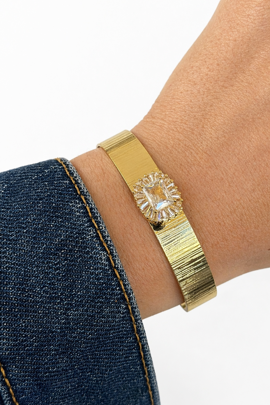 Altın Renk Taşlı Kelepçe Bileklik