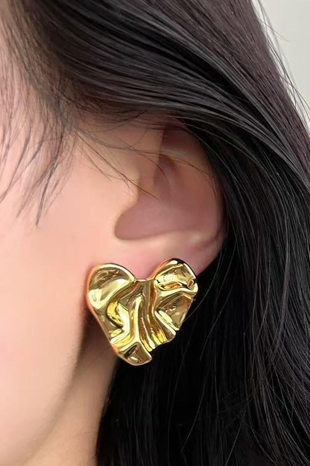 Altın Renk Kalp Figürlü Çelik Küpe (Çift)