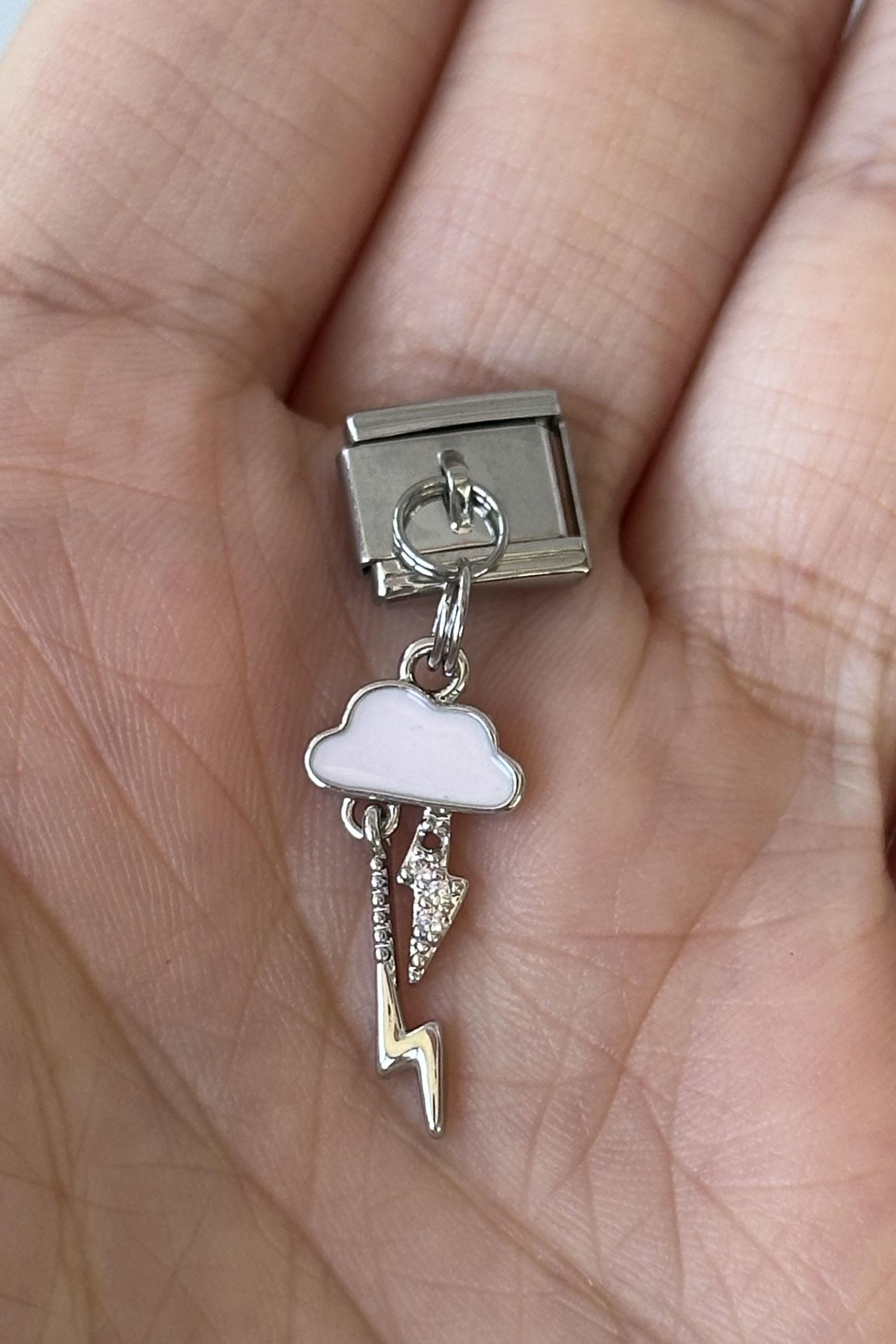 Gümüş Renk Bulut Ve Şimşek Figürlü Çelik Nomination Charm (Tek)