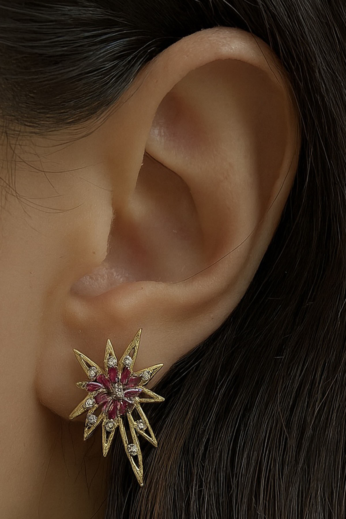 Altın Renk Taş Detaylı YSX Küpe