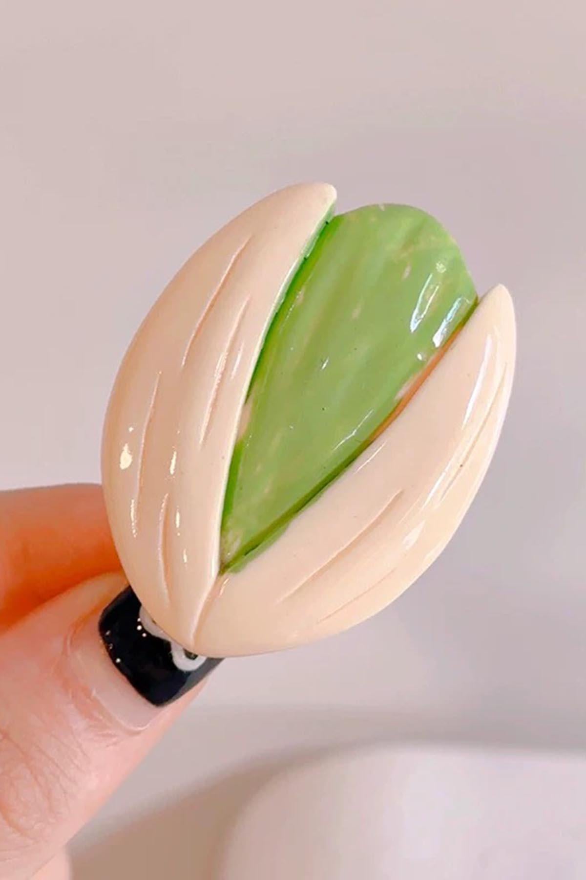 Fıstık Figürlü Yan Toka