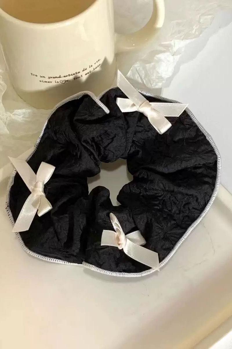 Siyah Ve Krem Renk Kurdele Figürlü Simit Toka