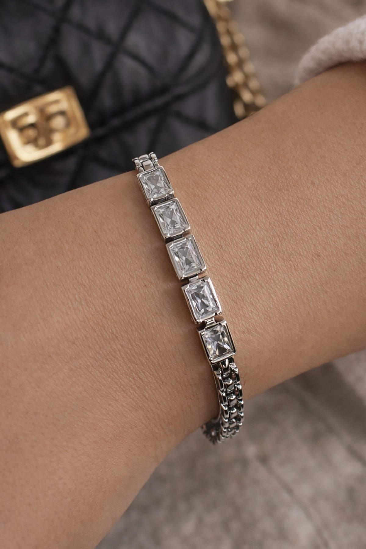 Gümüş Renk Taş Detaylı Çelik Xupıng VİP Bileklik