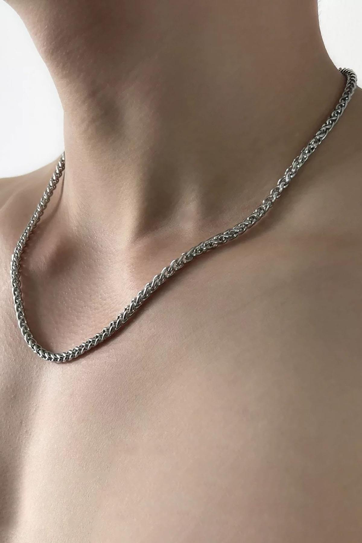 Gümüş Renk Zincir Detaylı Unisex Çelik Kolye