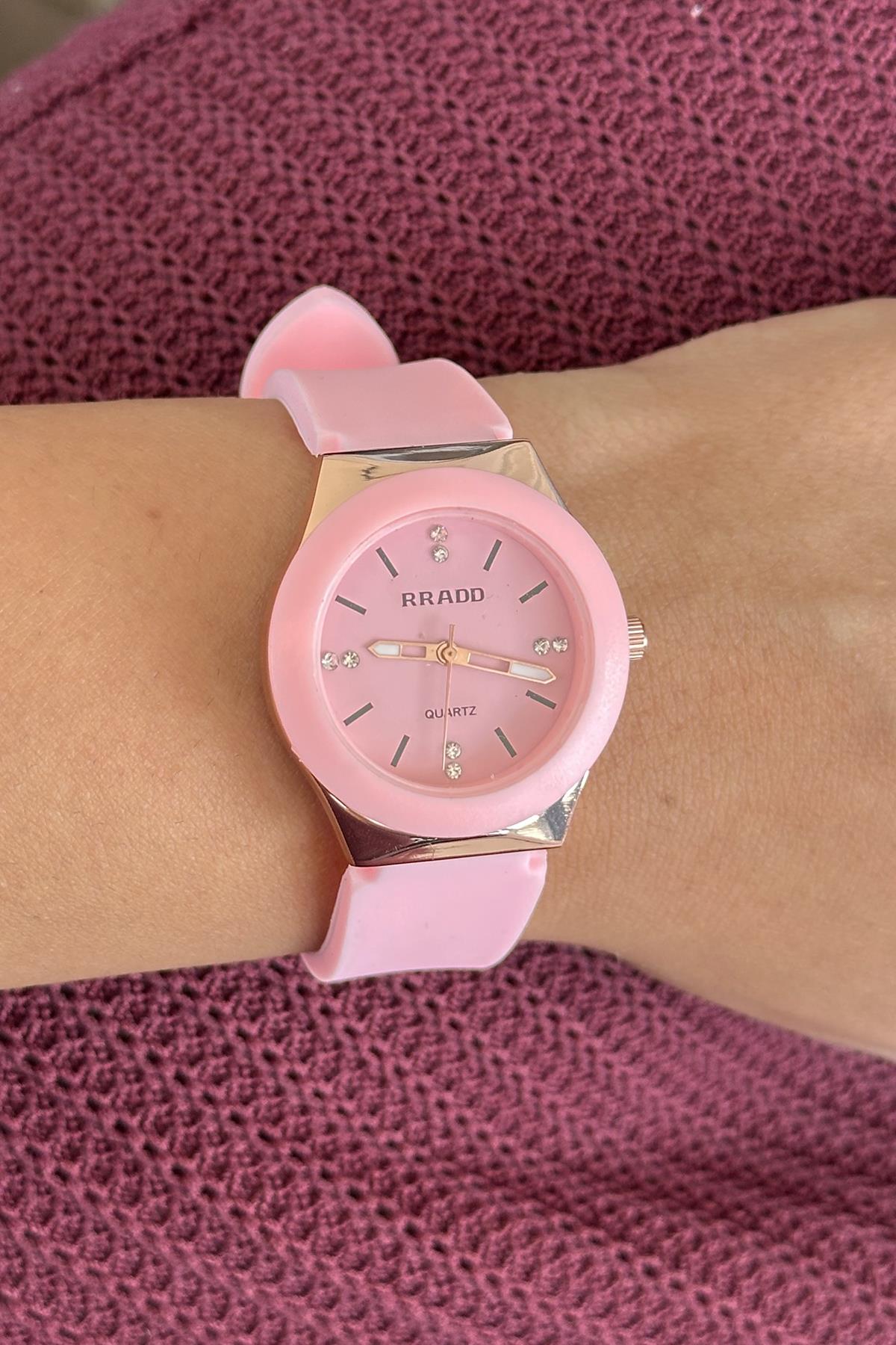 Pembe Renk Silikon Kordonlu Kadın Saat