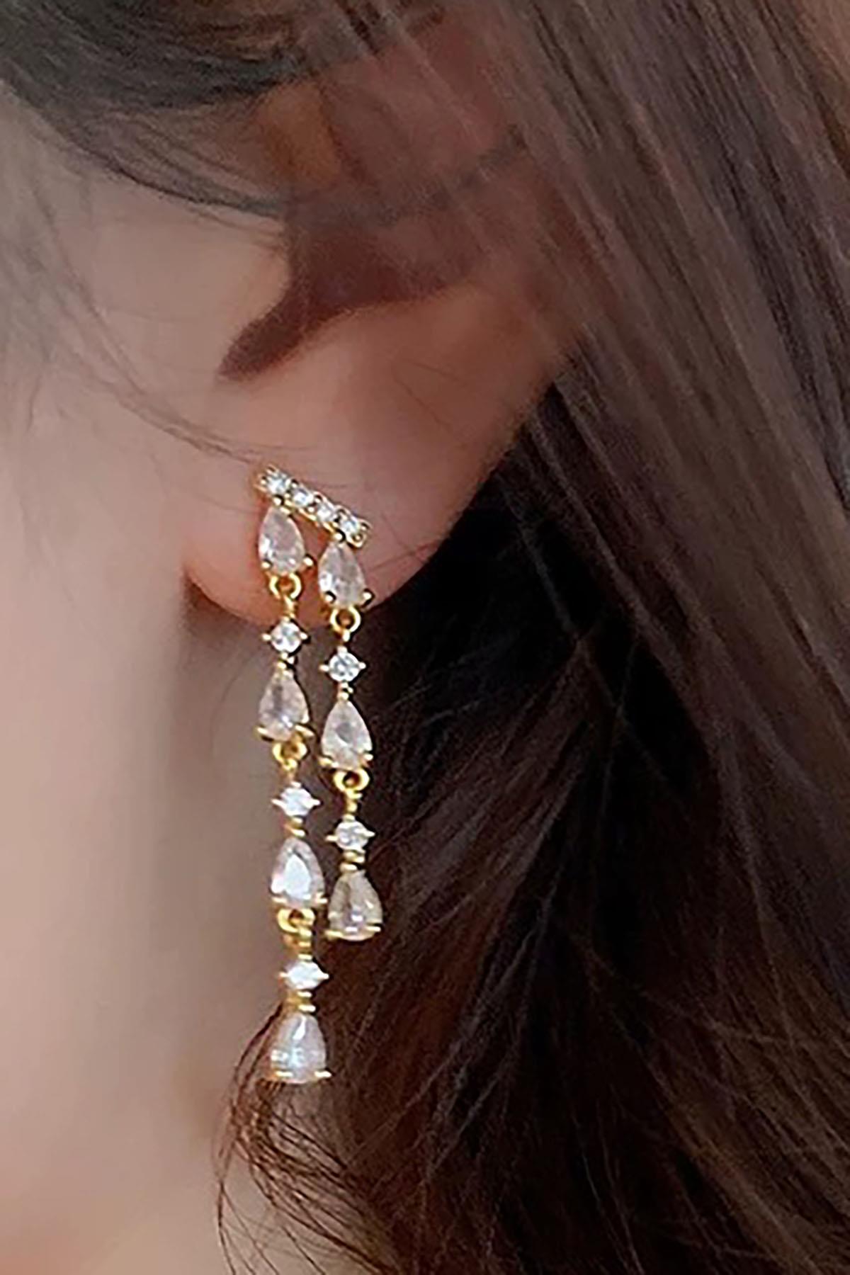 Altın Renk Taş Detaylı Küpe (Çift)